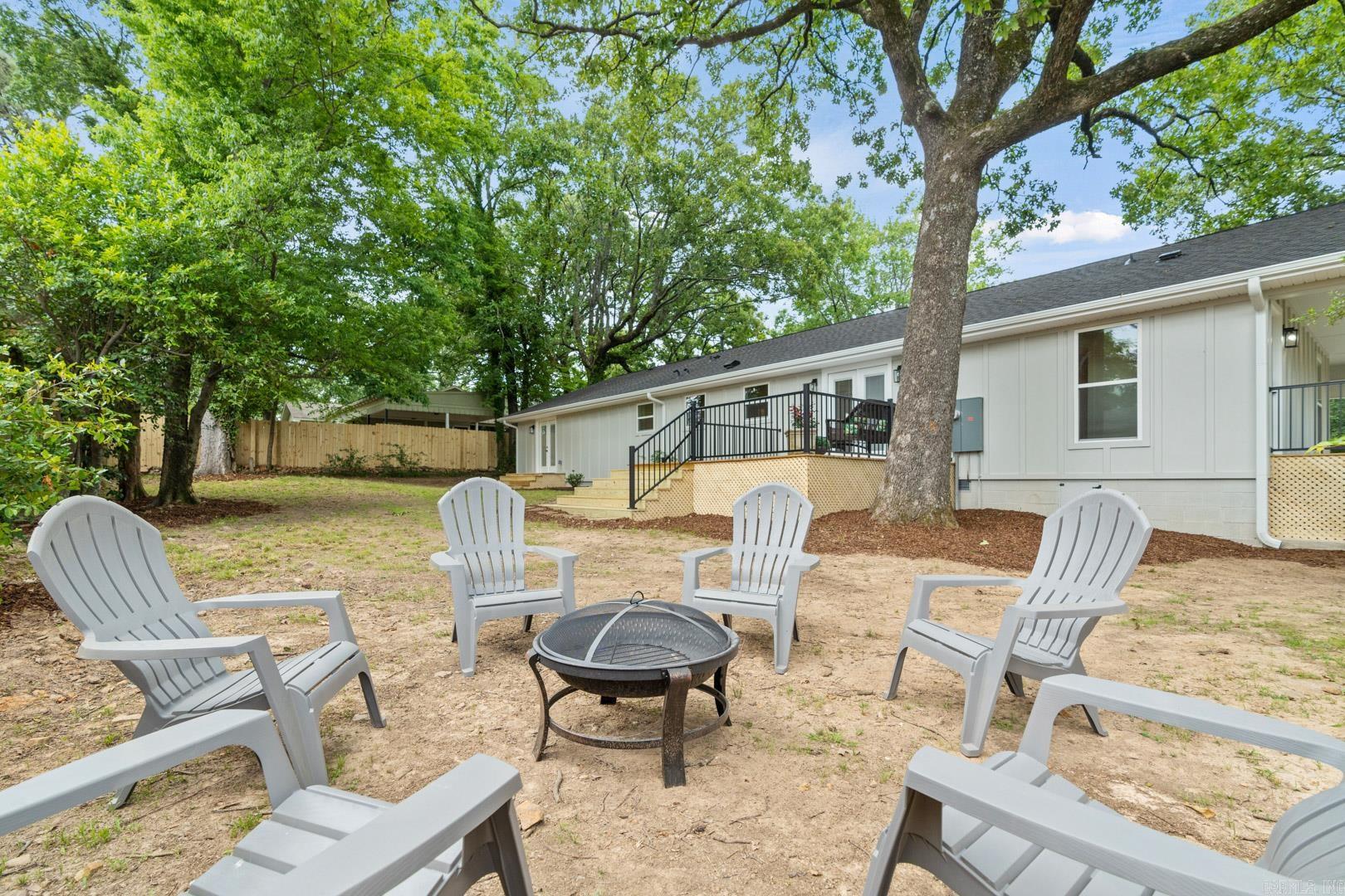 KINGWOOD PLACE - Residential