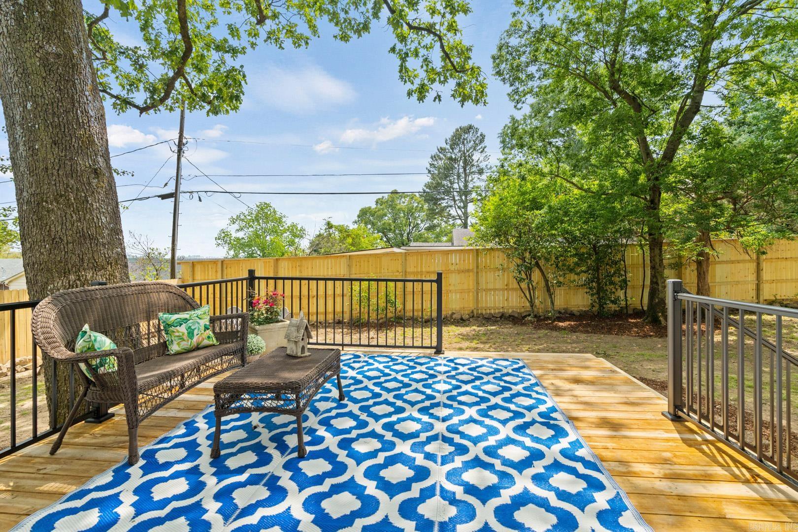 KINGWOOD PLACE - Residential