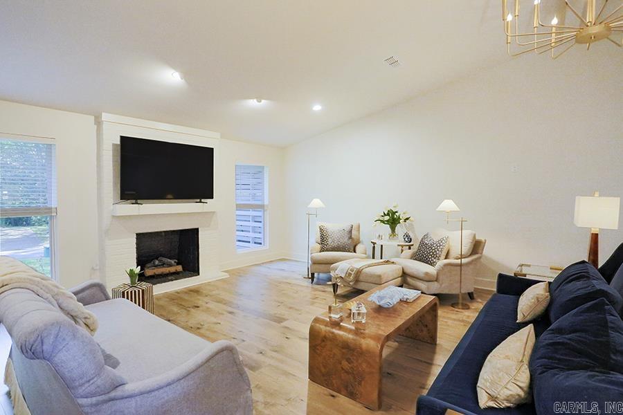 KINGWOOD PLACE - Residential