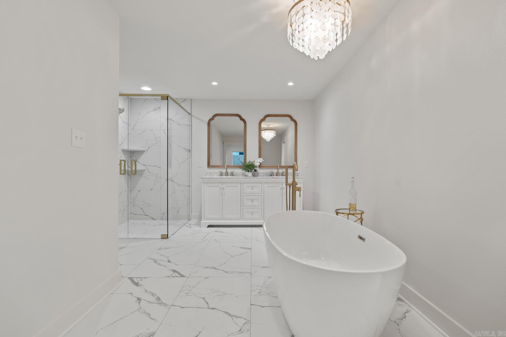 KINGWOOD PLACE - Residential