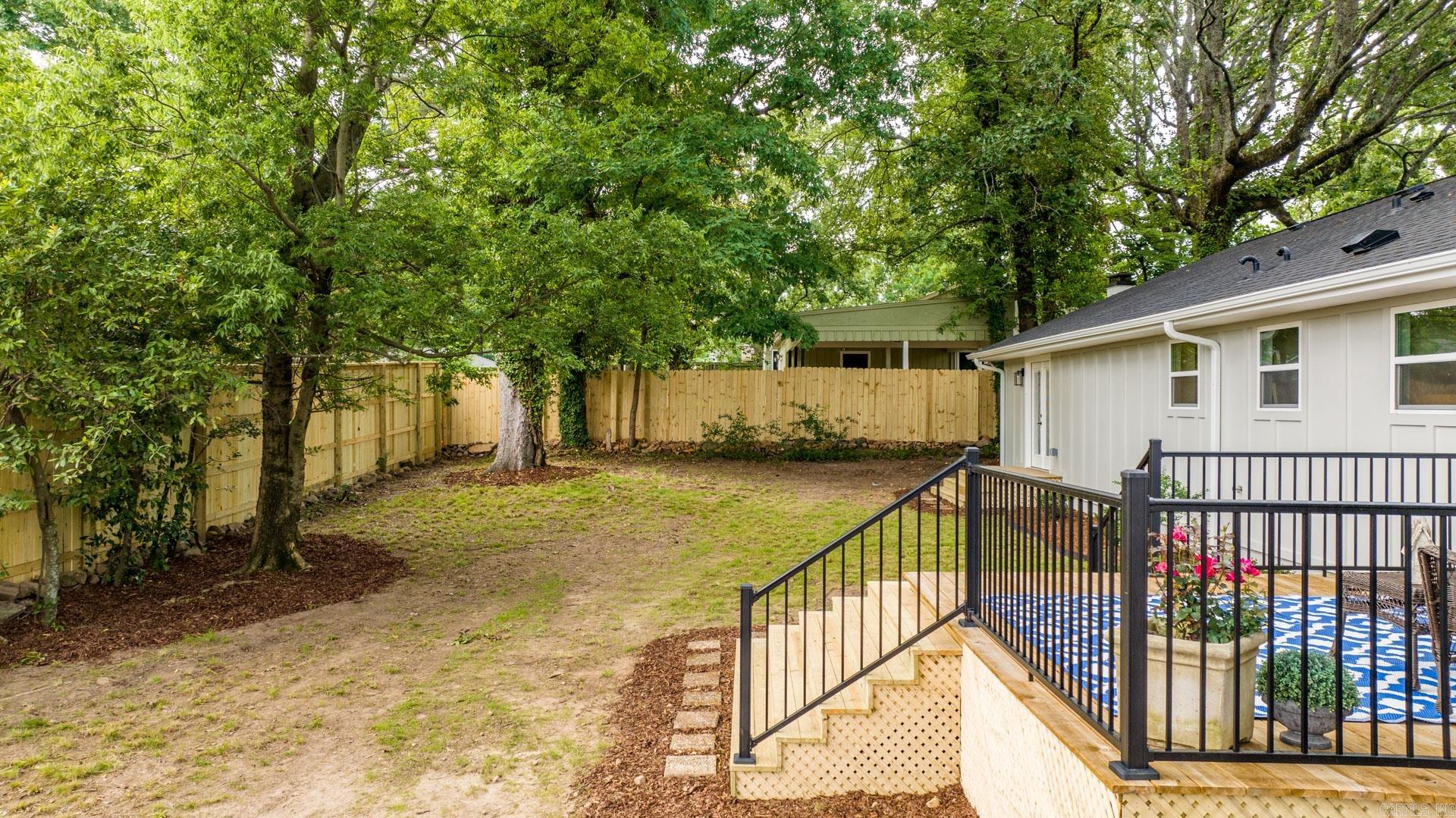 KINGWOOD PLACE - Residential