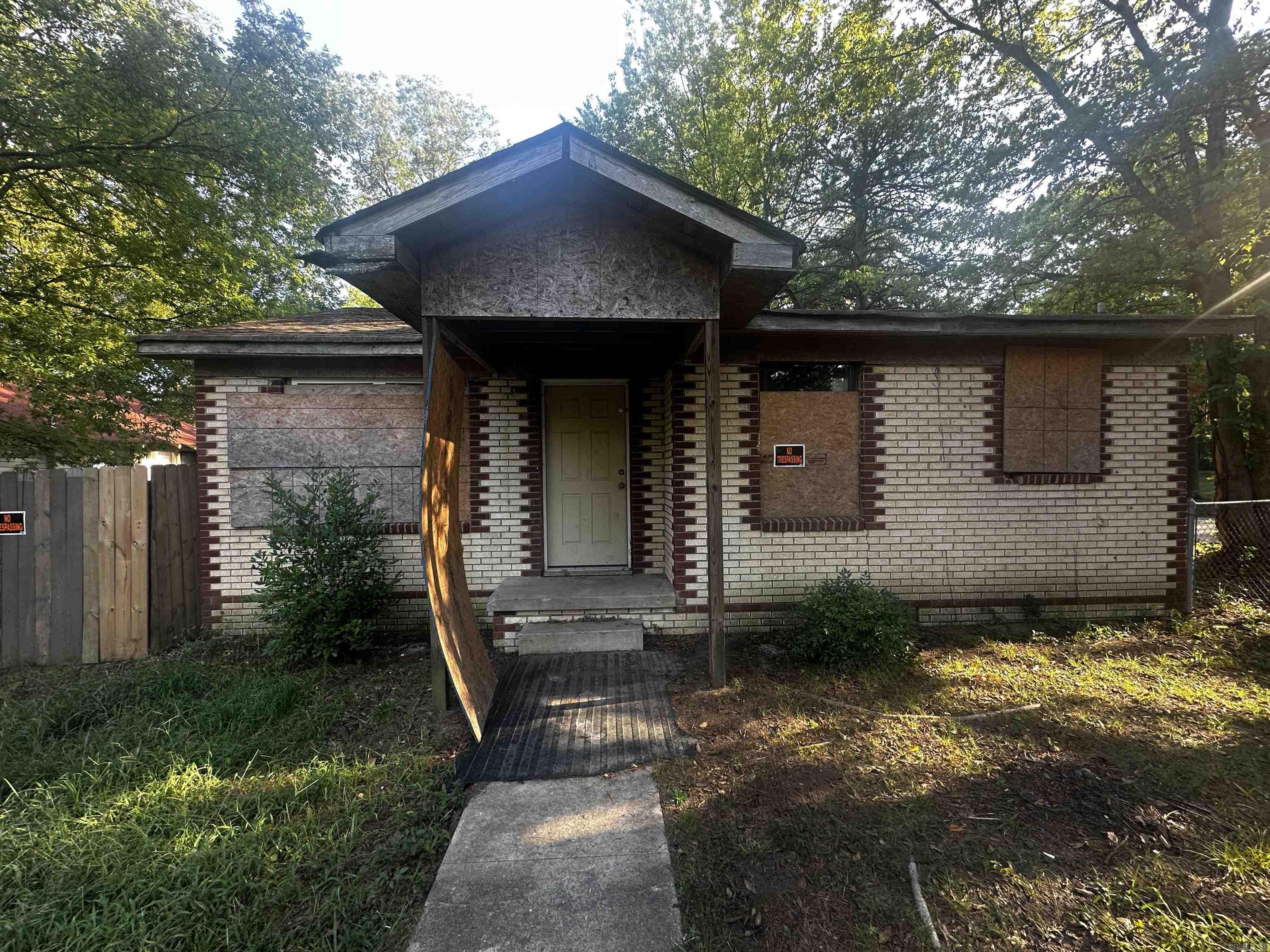 Come see this Great investment completely gutted and ready for your FLIP!!!