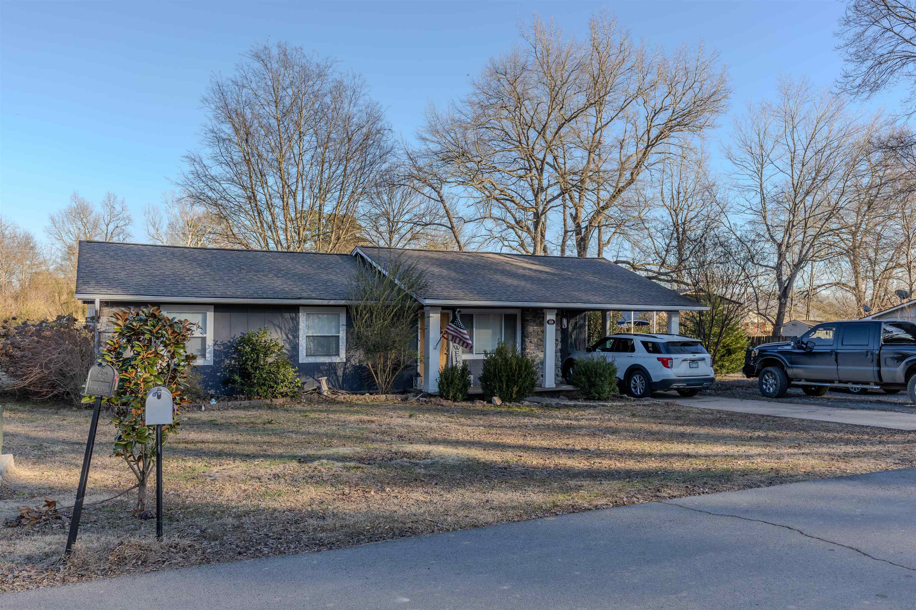 EZELL & YOUNG - Residential