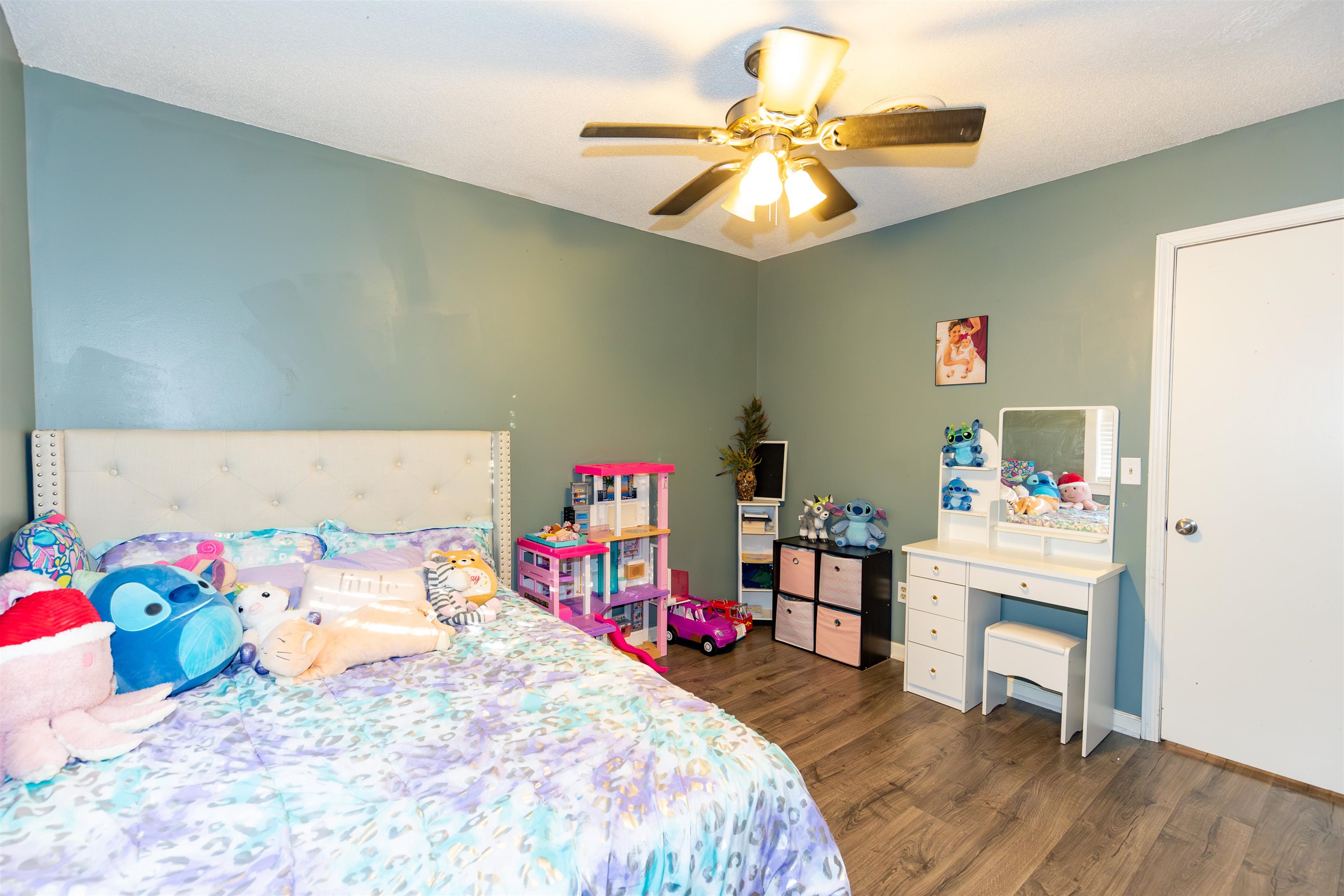 EZELL & YOUNG - Residential