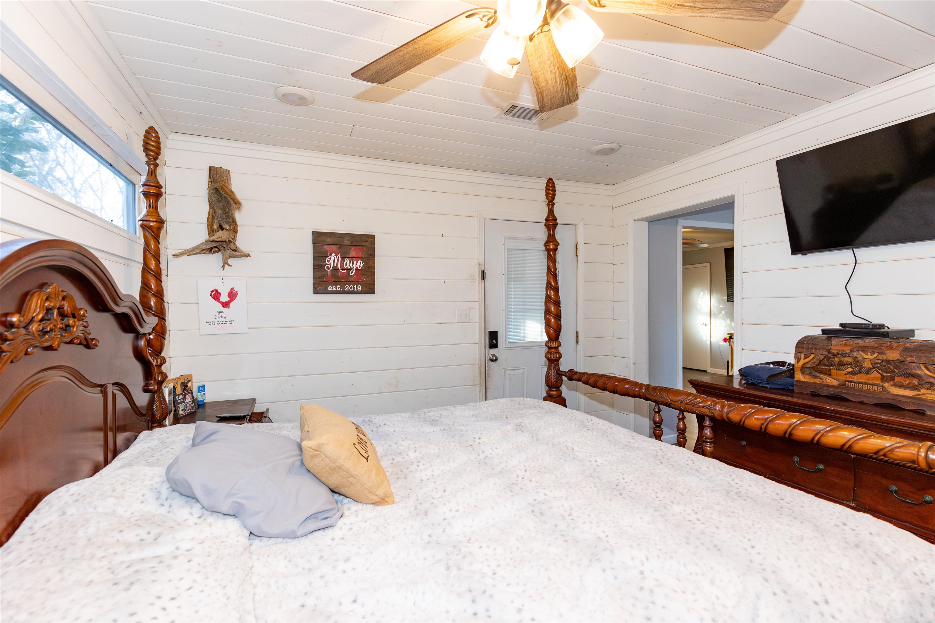 EZELL & YOUNG - Residential