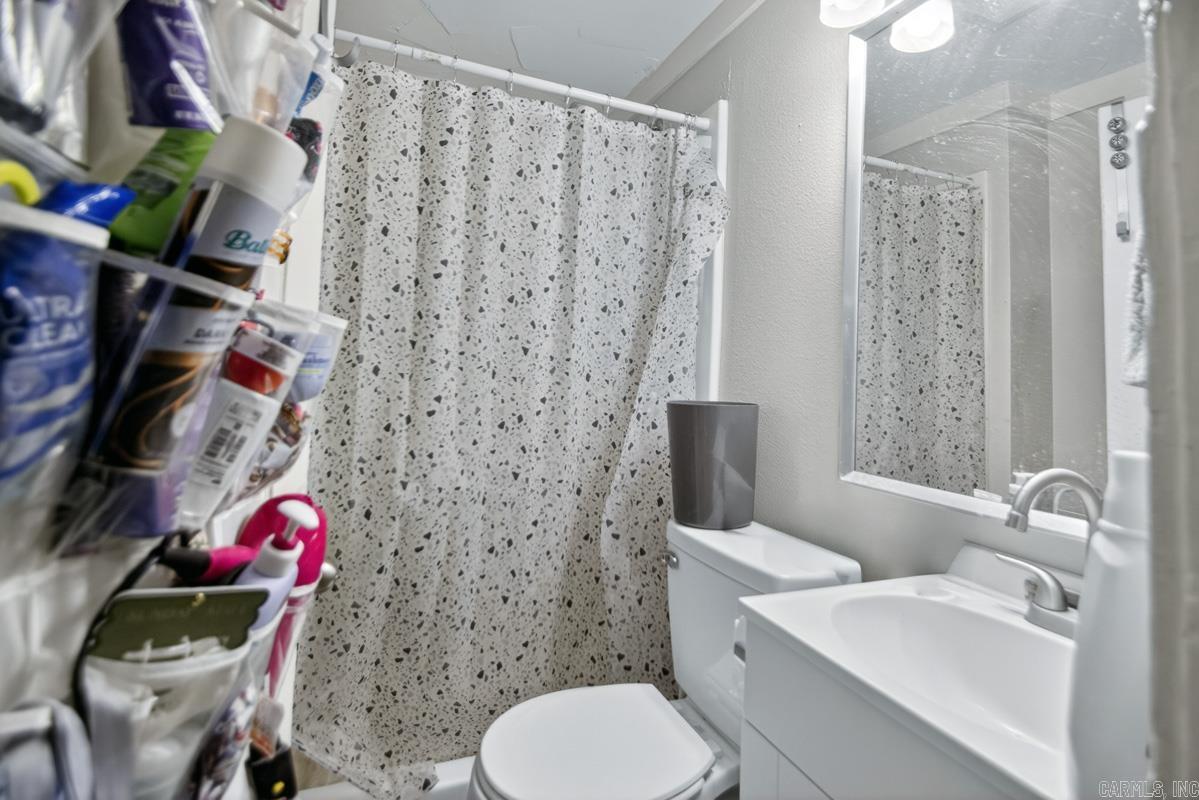 VISTA HEIGHTS - Residential