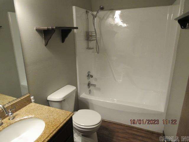 Tucker Creek - Residential Lease