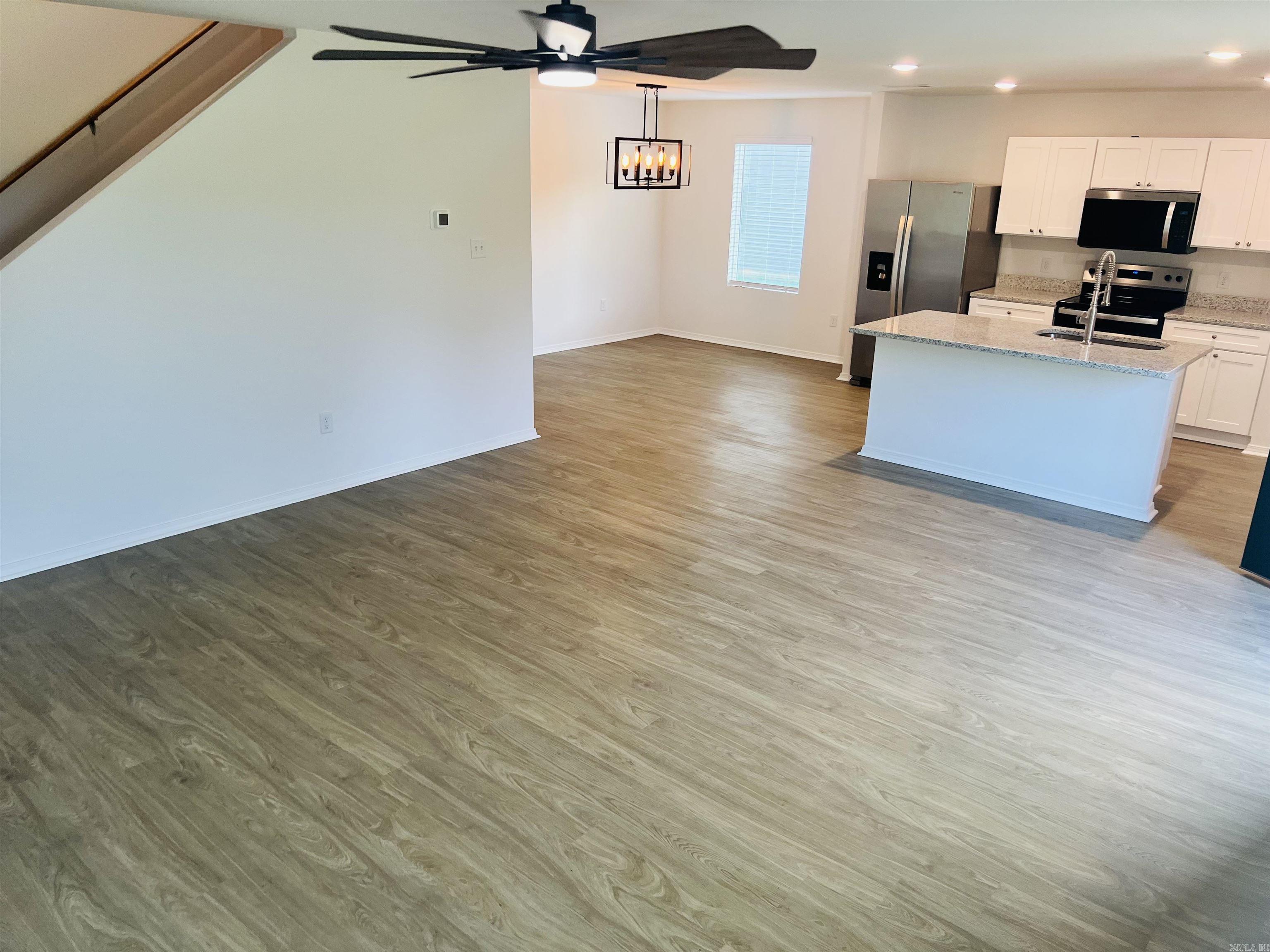 MOONLIGHT MEADOWS PHASE 1 - Residential