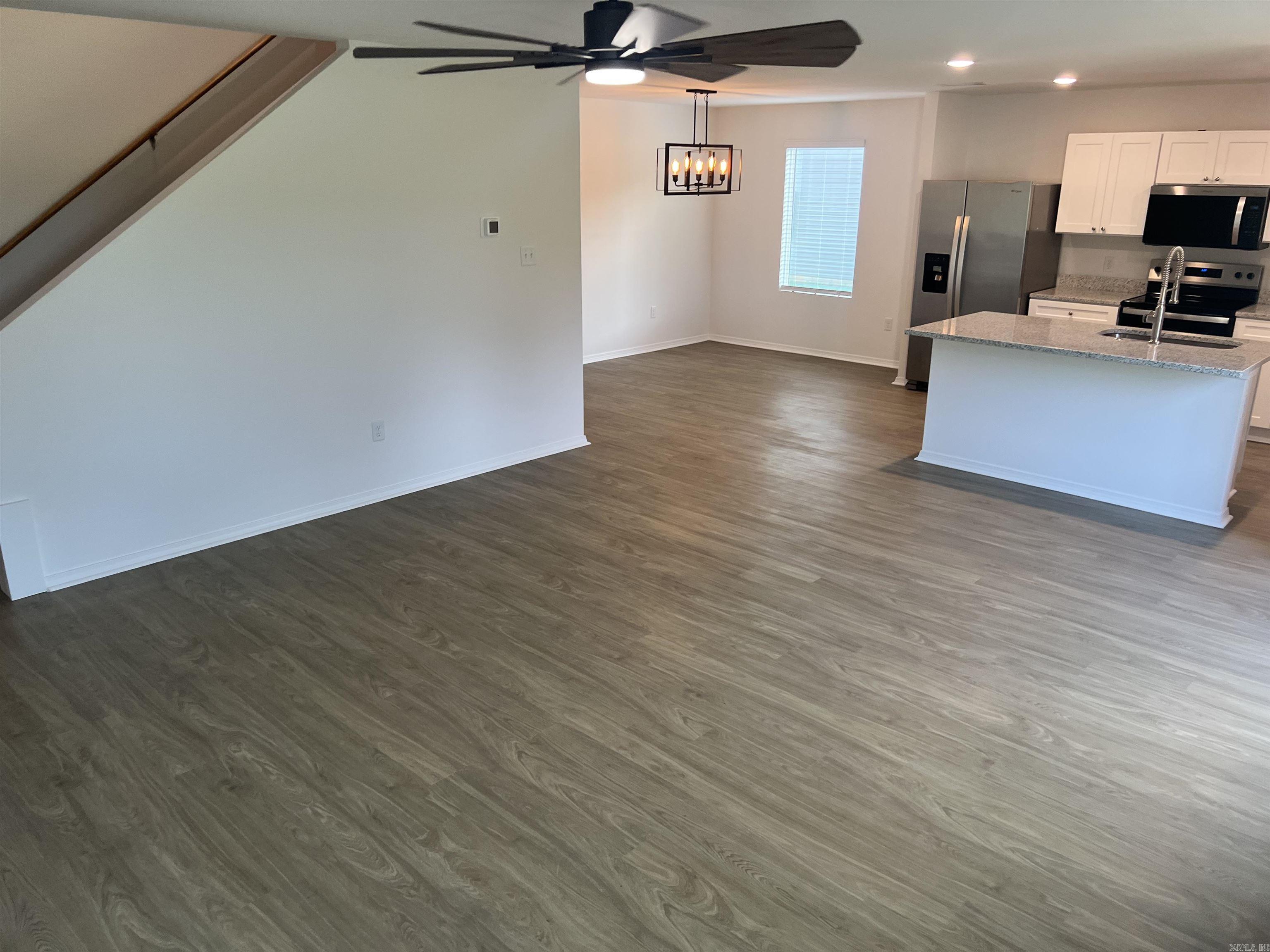 MOONLIGHT MEADOWS PHASE 1 - Residential