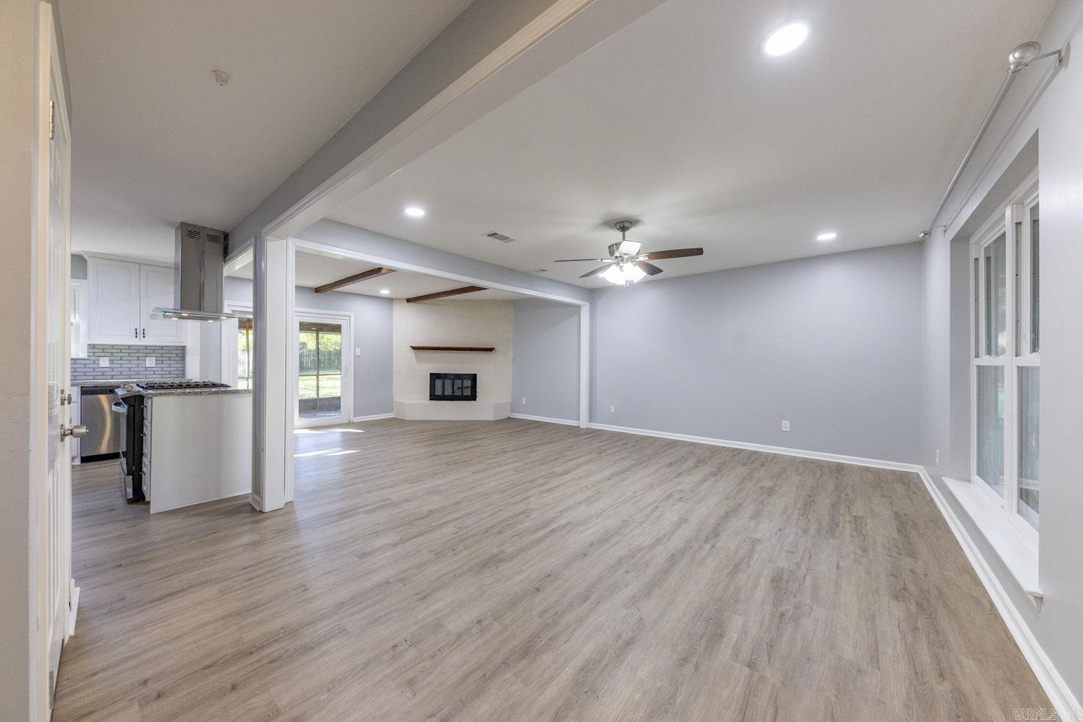 BLOOMFIELD HILLS - Residential