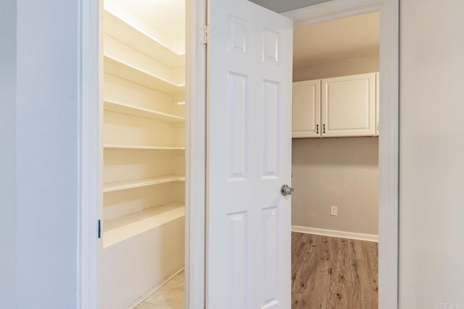 BLOOMFIELD HILLS - Residential