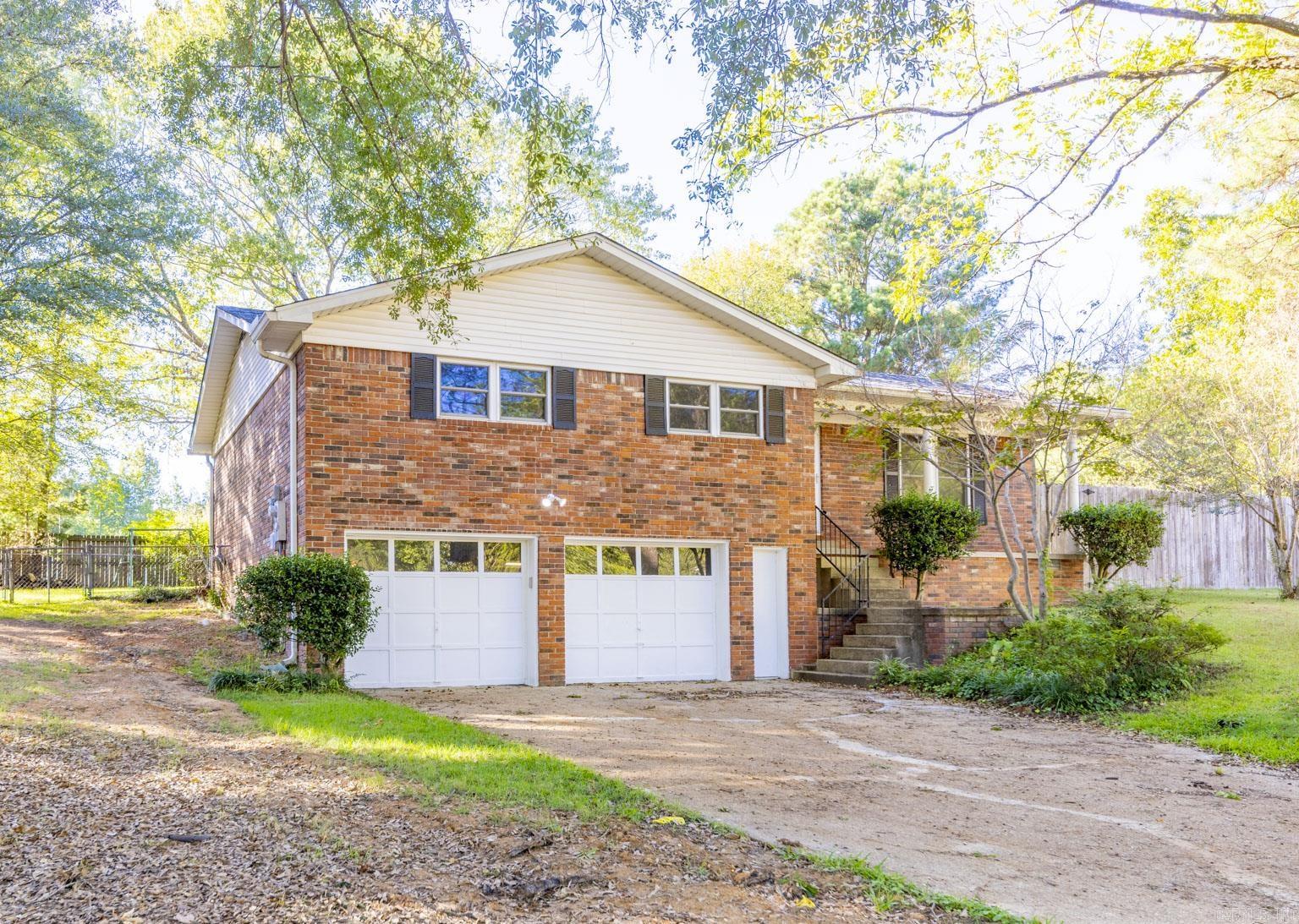 BLOOMFIELD HILLS - Residential