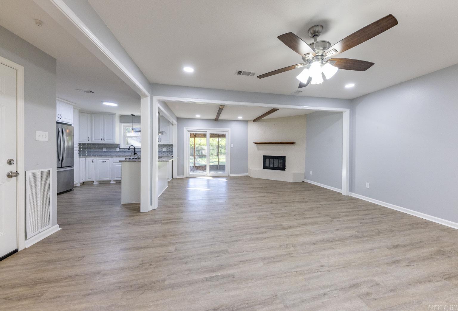 BLOOMFIELD HILLS - Residential