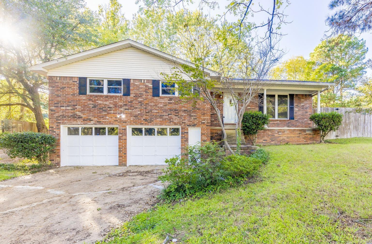 BLOOMFIELD HILLS - Residential