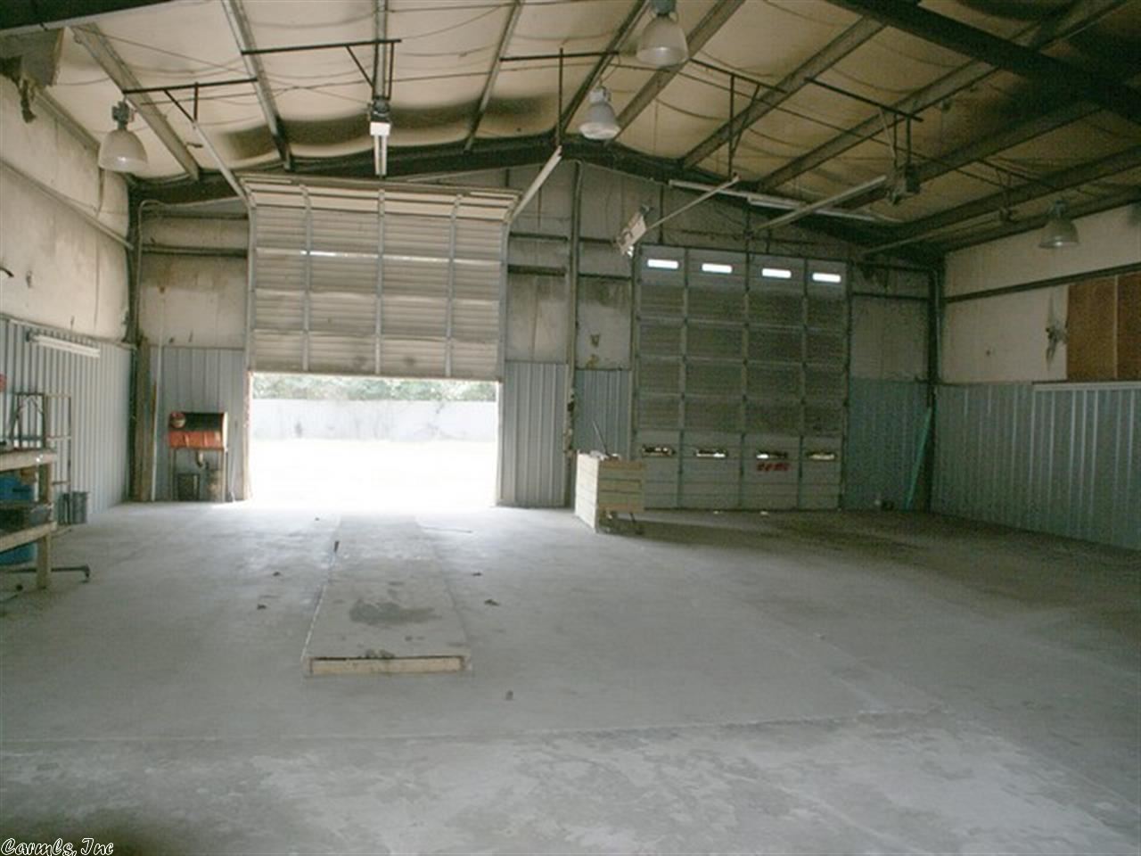 Metes & Bounds - Commercial Sale