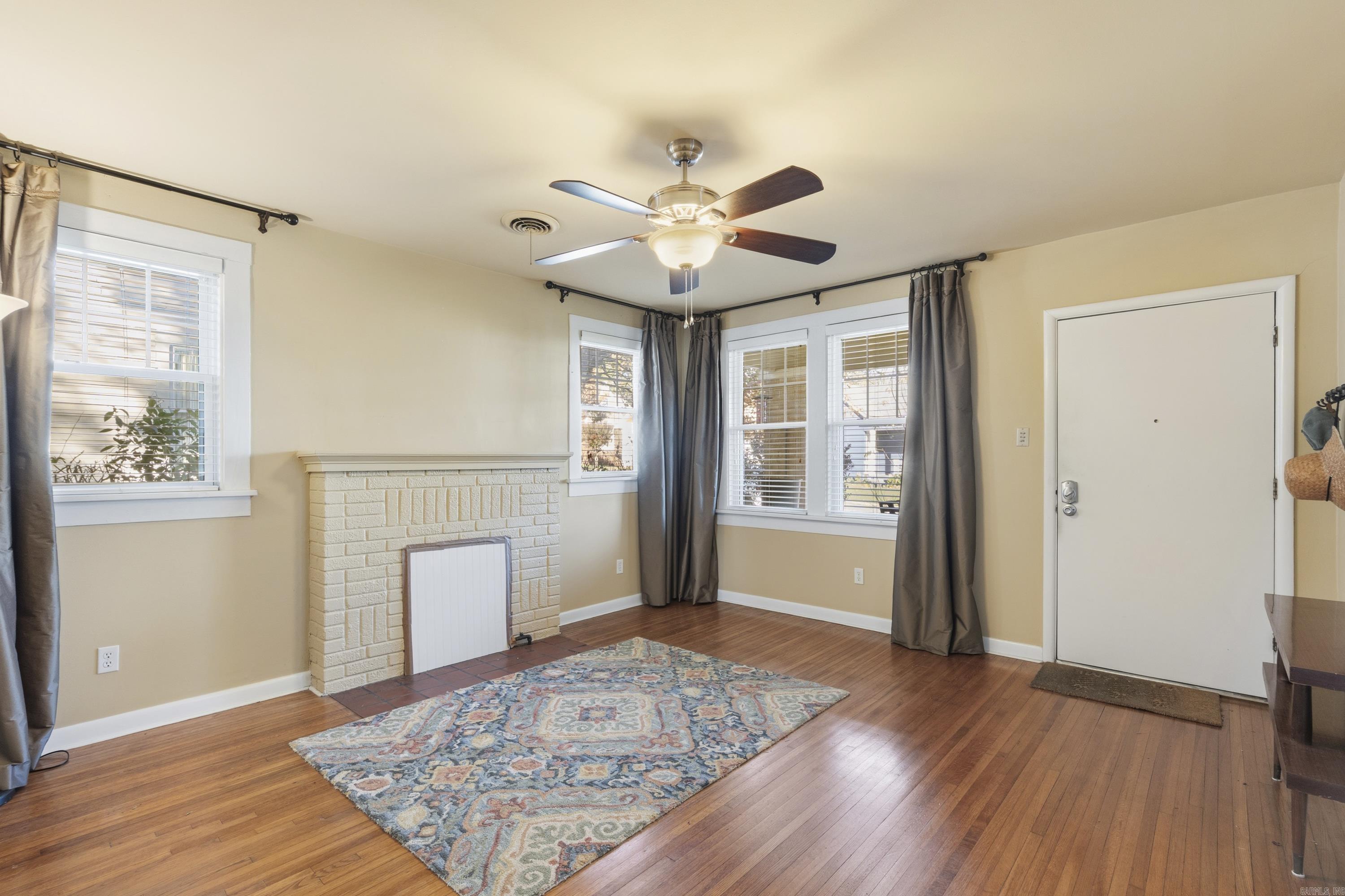 BEACHES - Residential