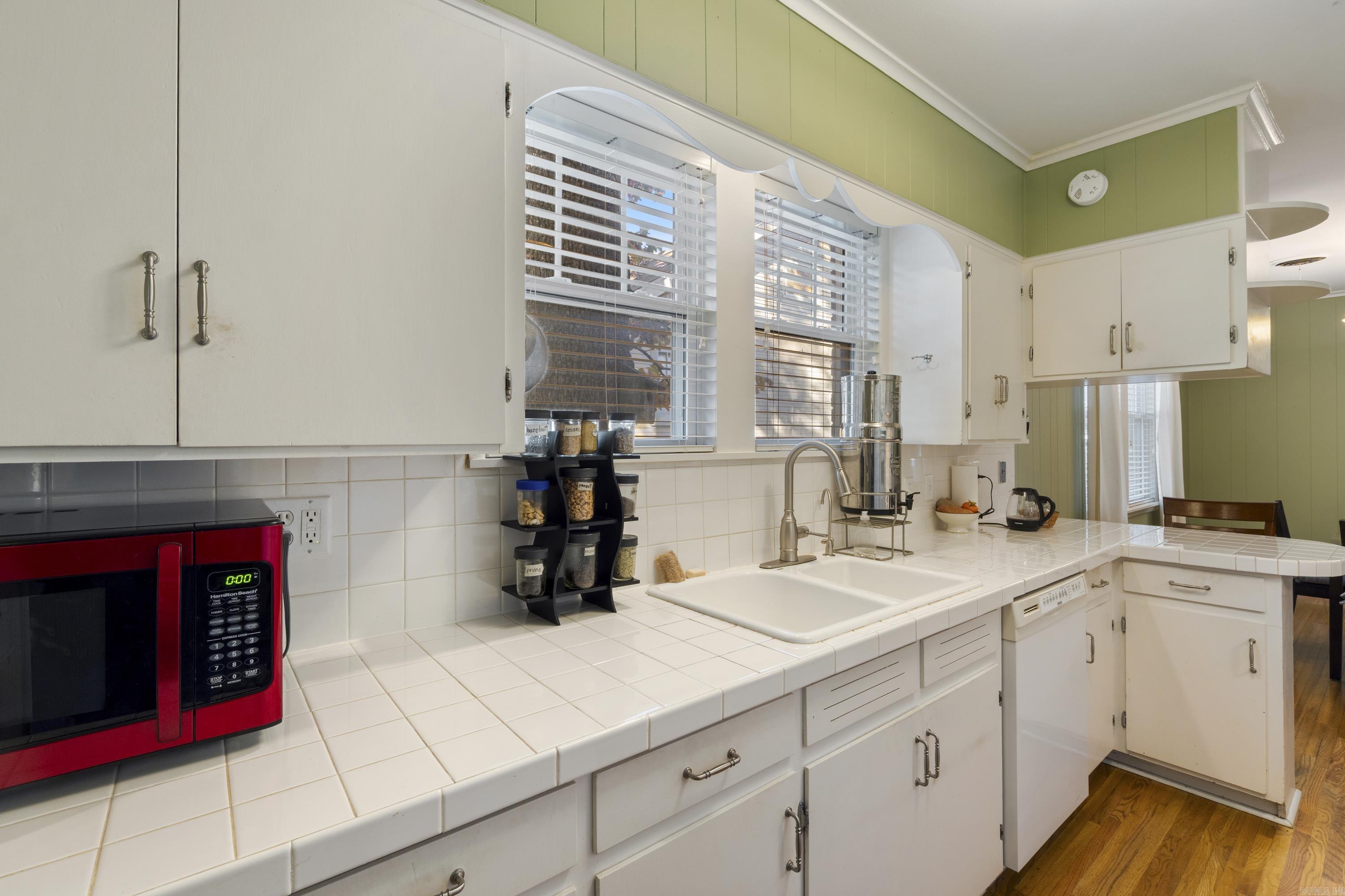 BEACHES - Residential