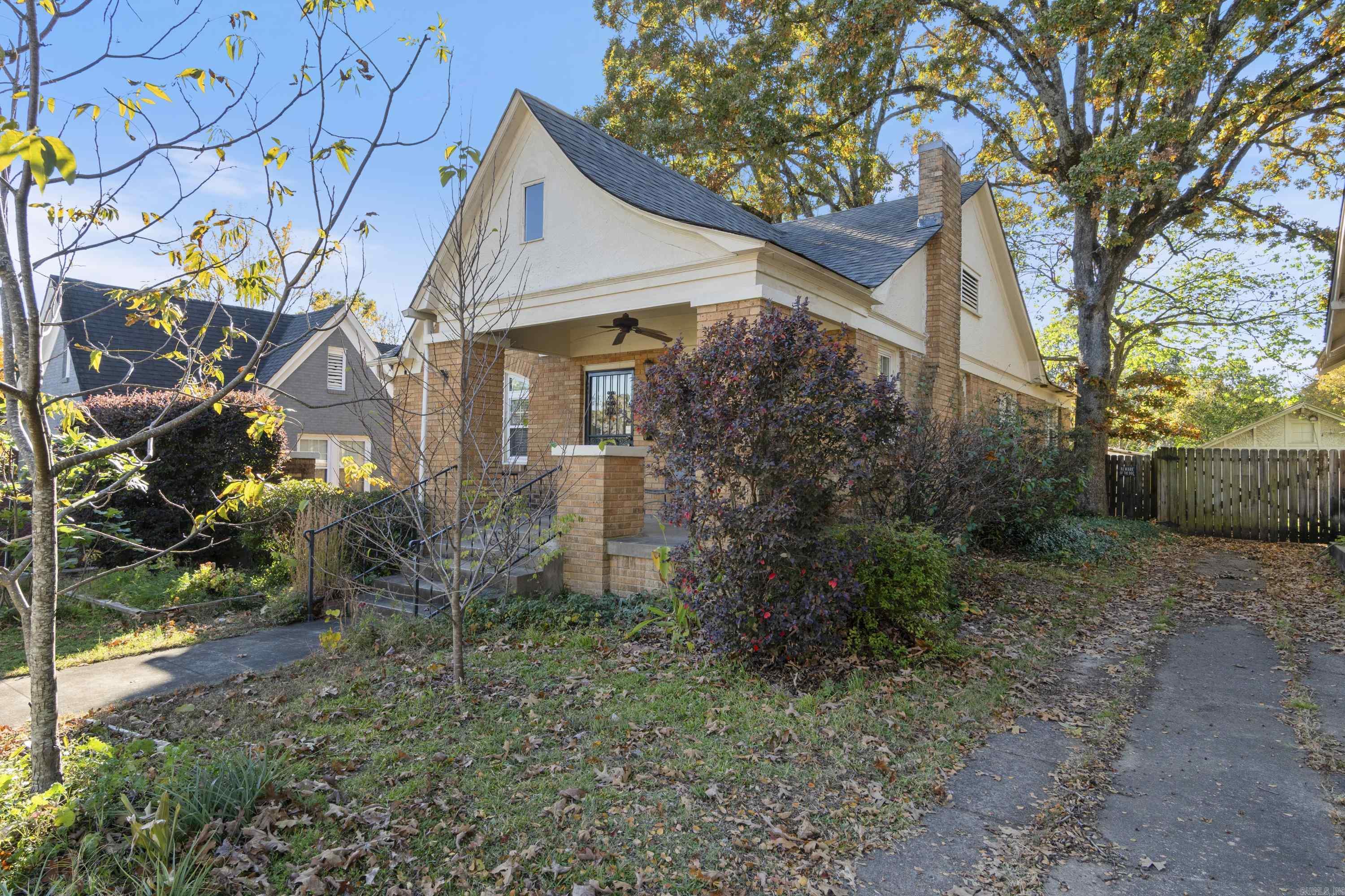 BEACHES - Residential