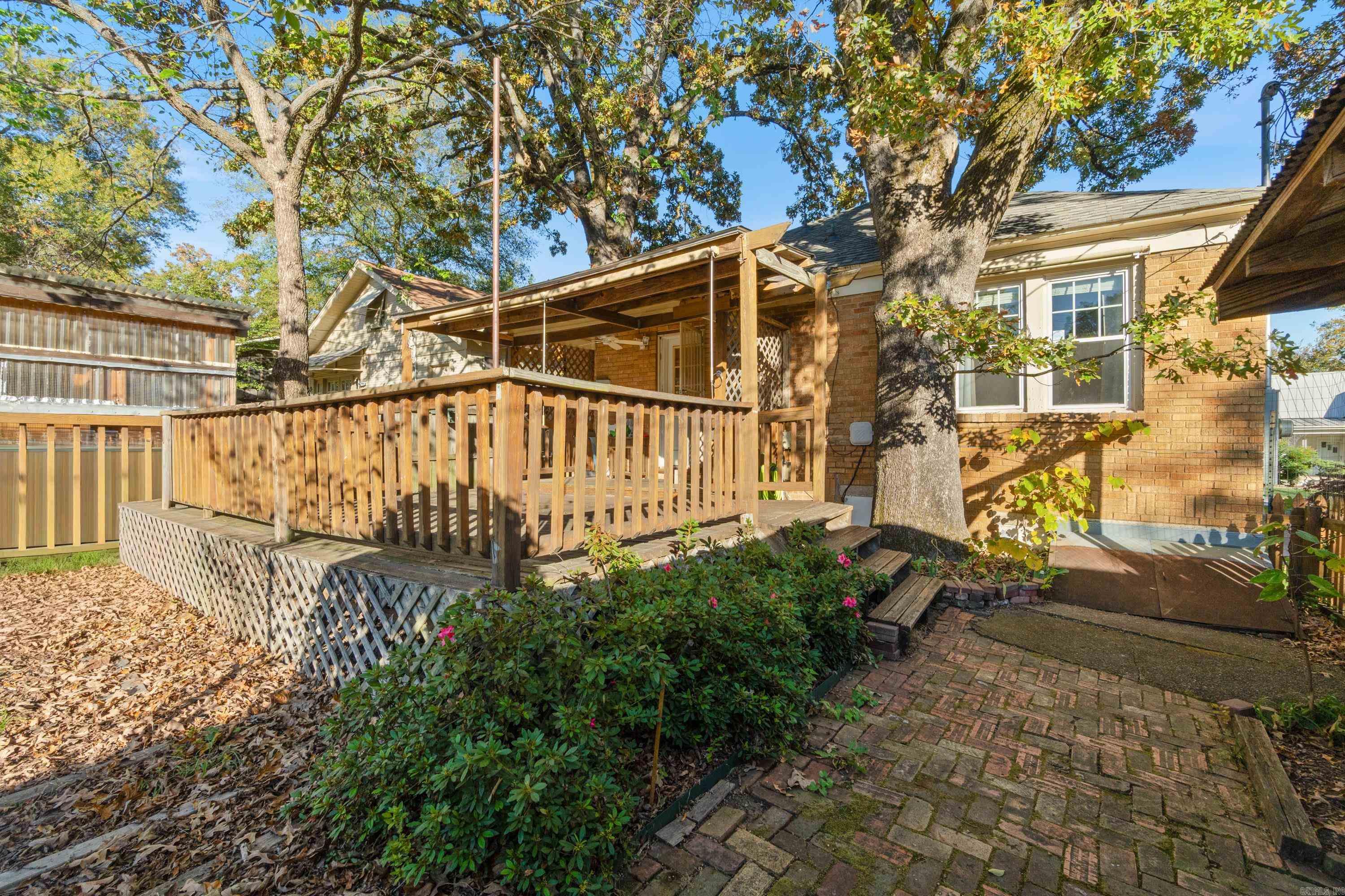 BEACHES - Residential