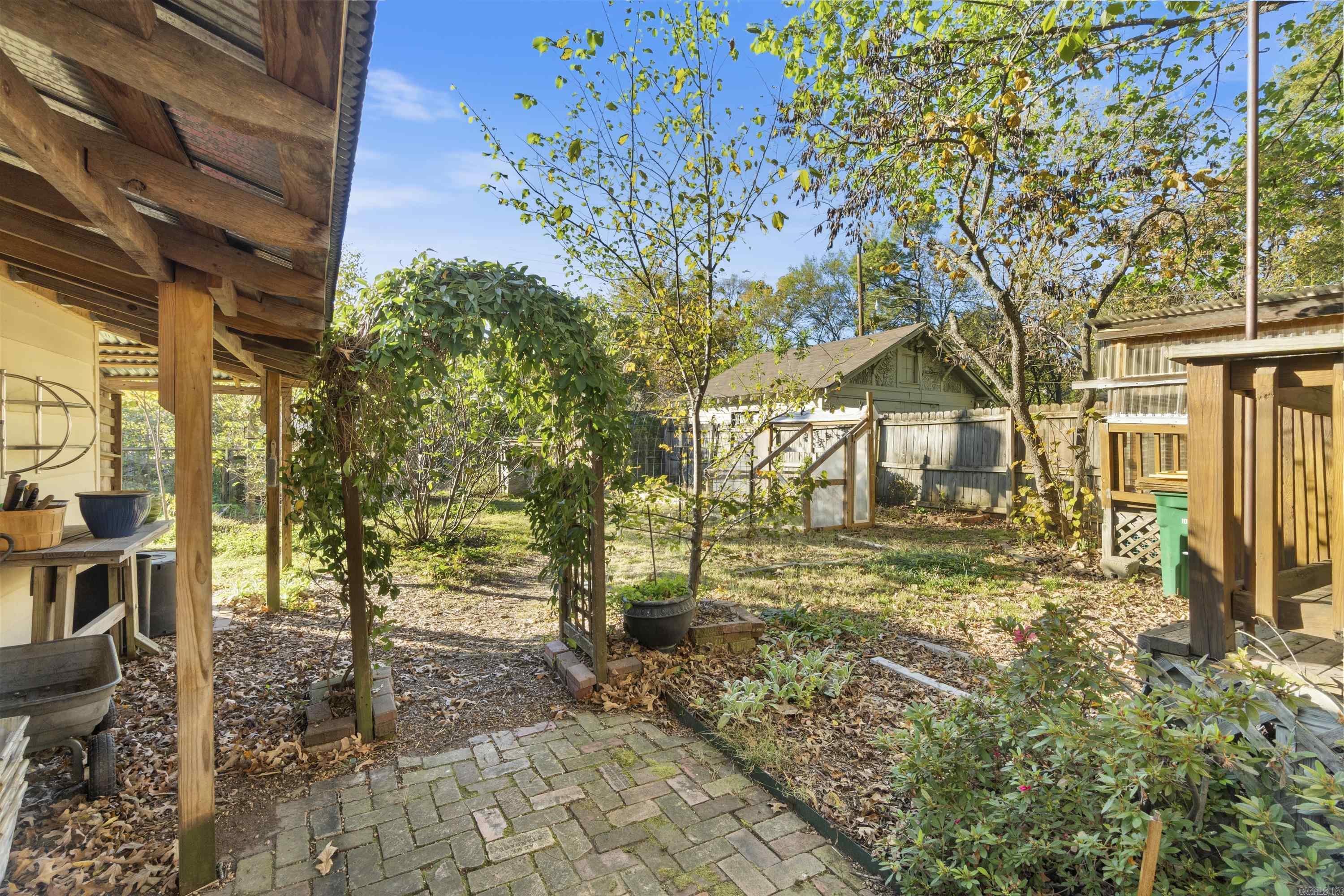 BEACHES - Residential