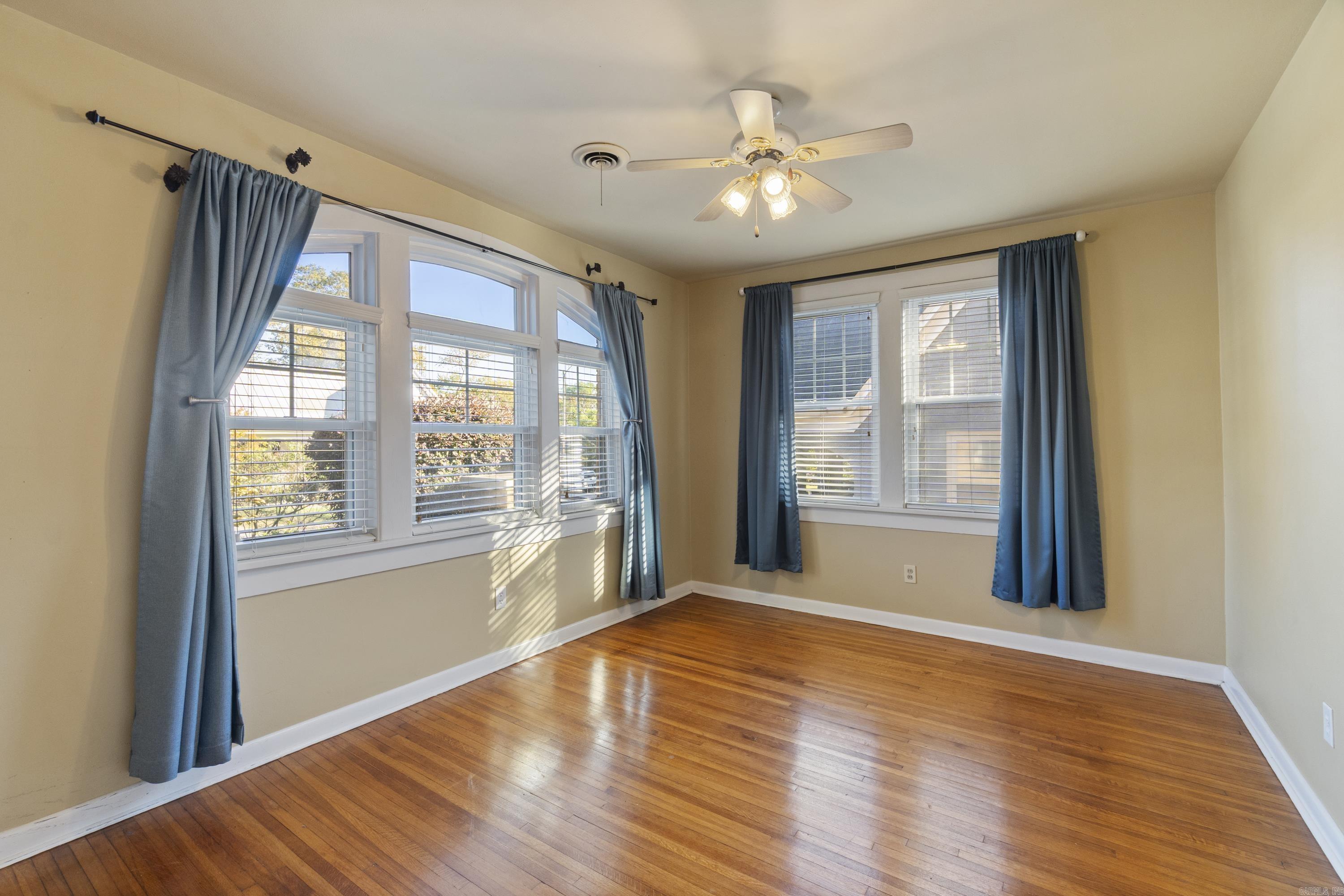 BEACHES - Residential