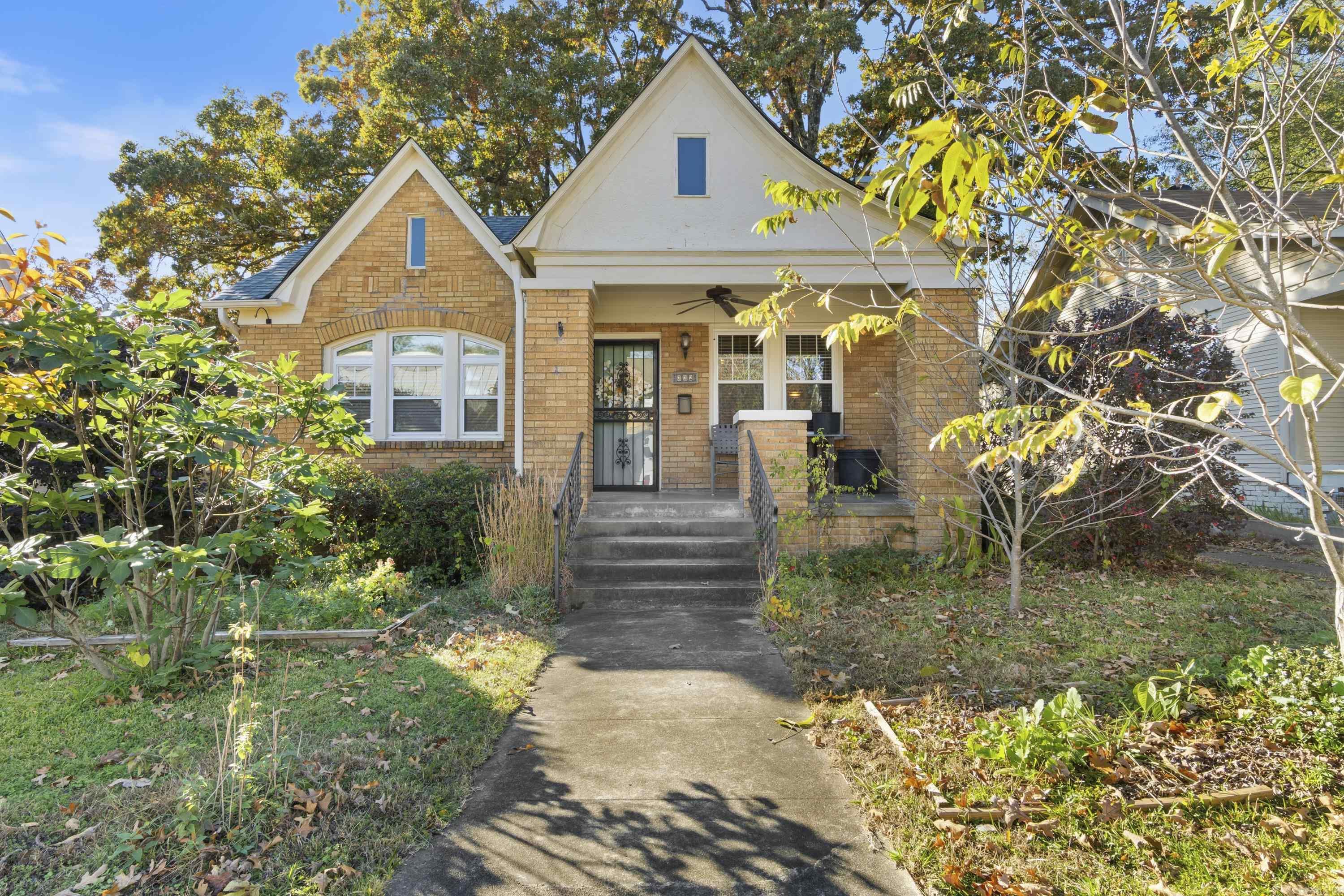 BEACHES - Residential