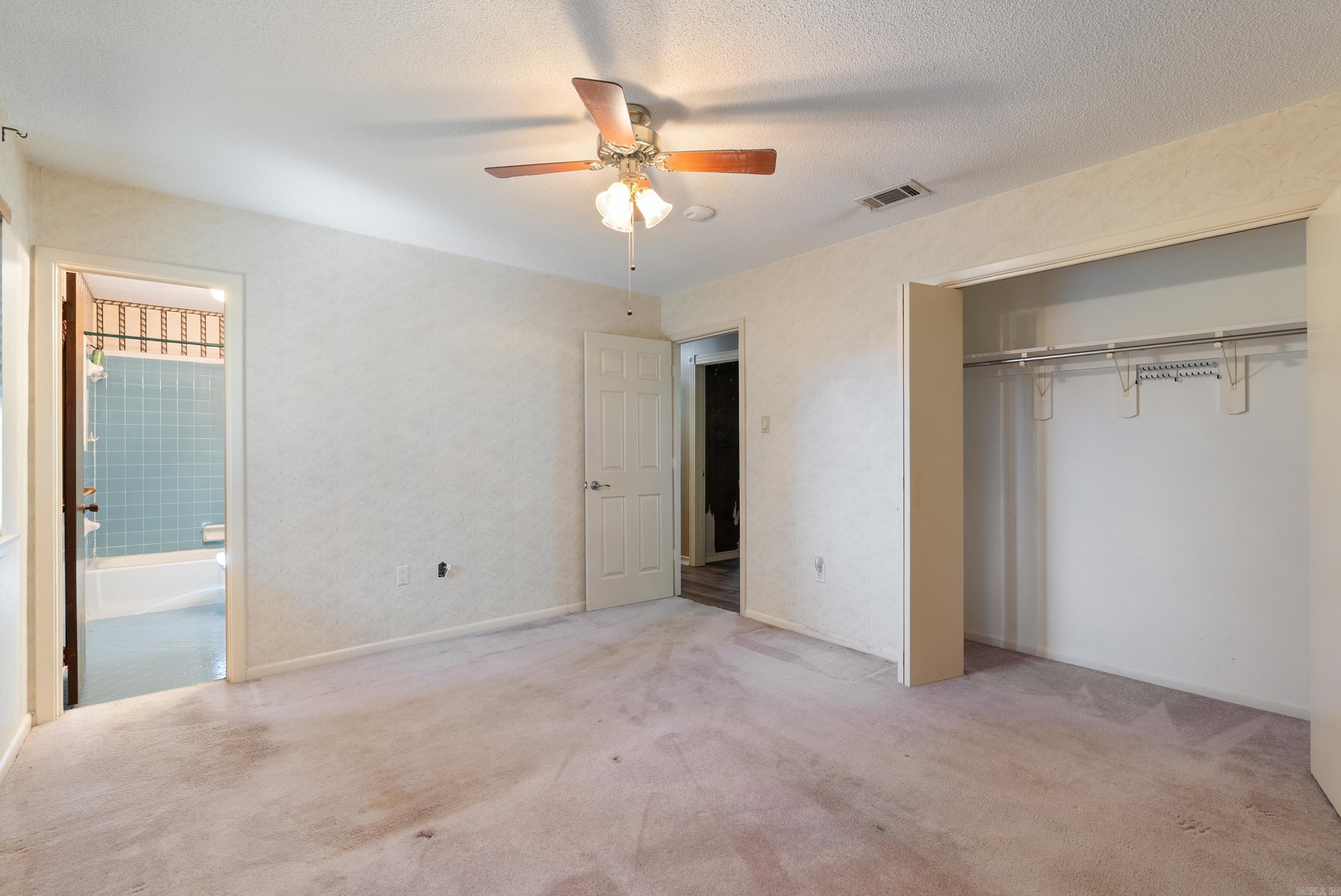 WEST GATE - Residential