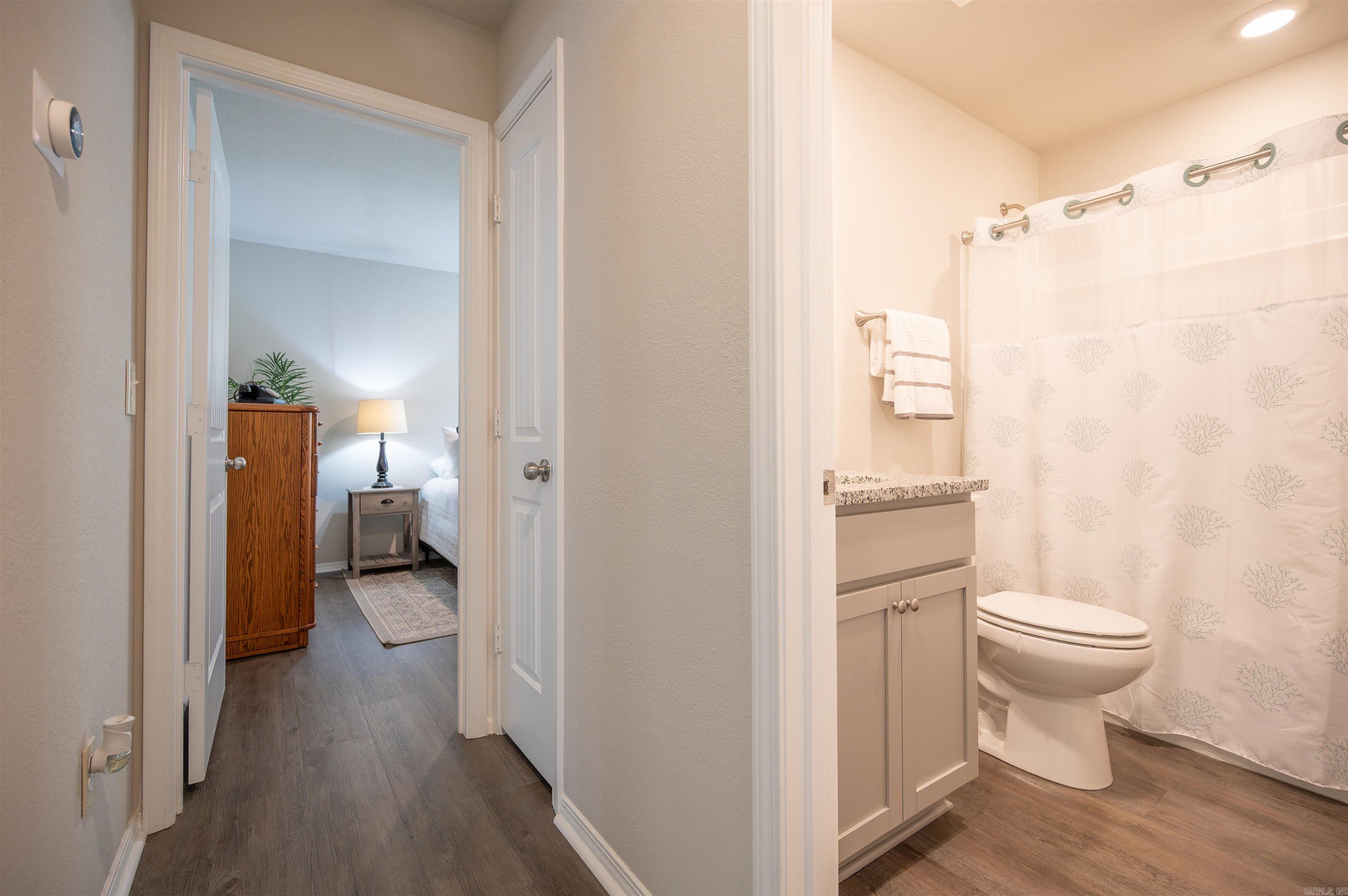 COUNTRY CLUB OF ARK THE - Residential