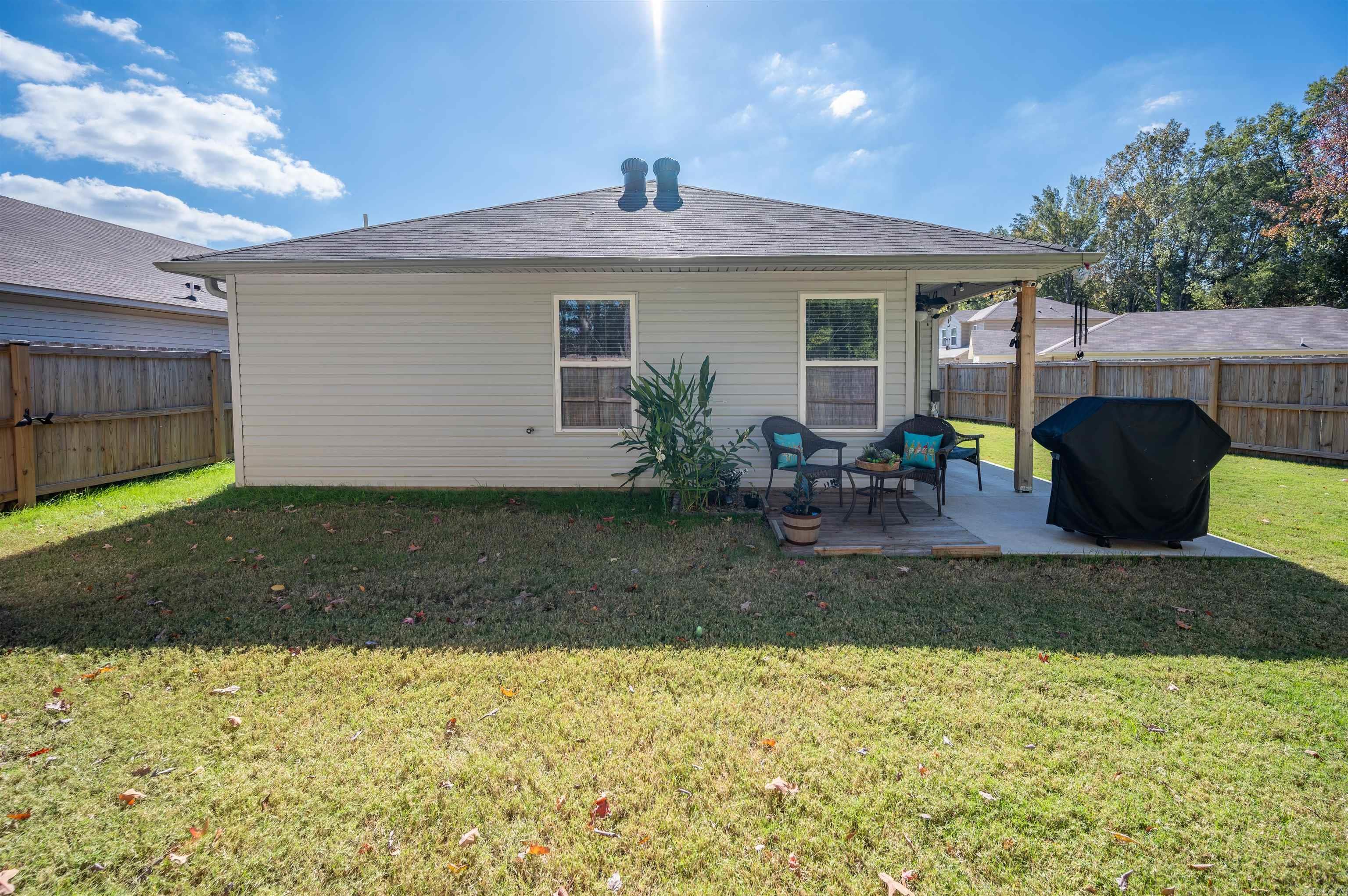 COUNTRY CLUB OF ARK THE - Residential