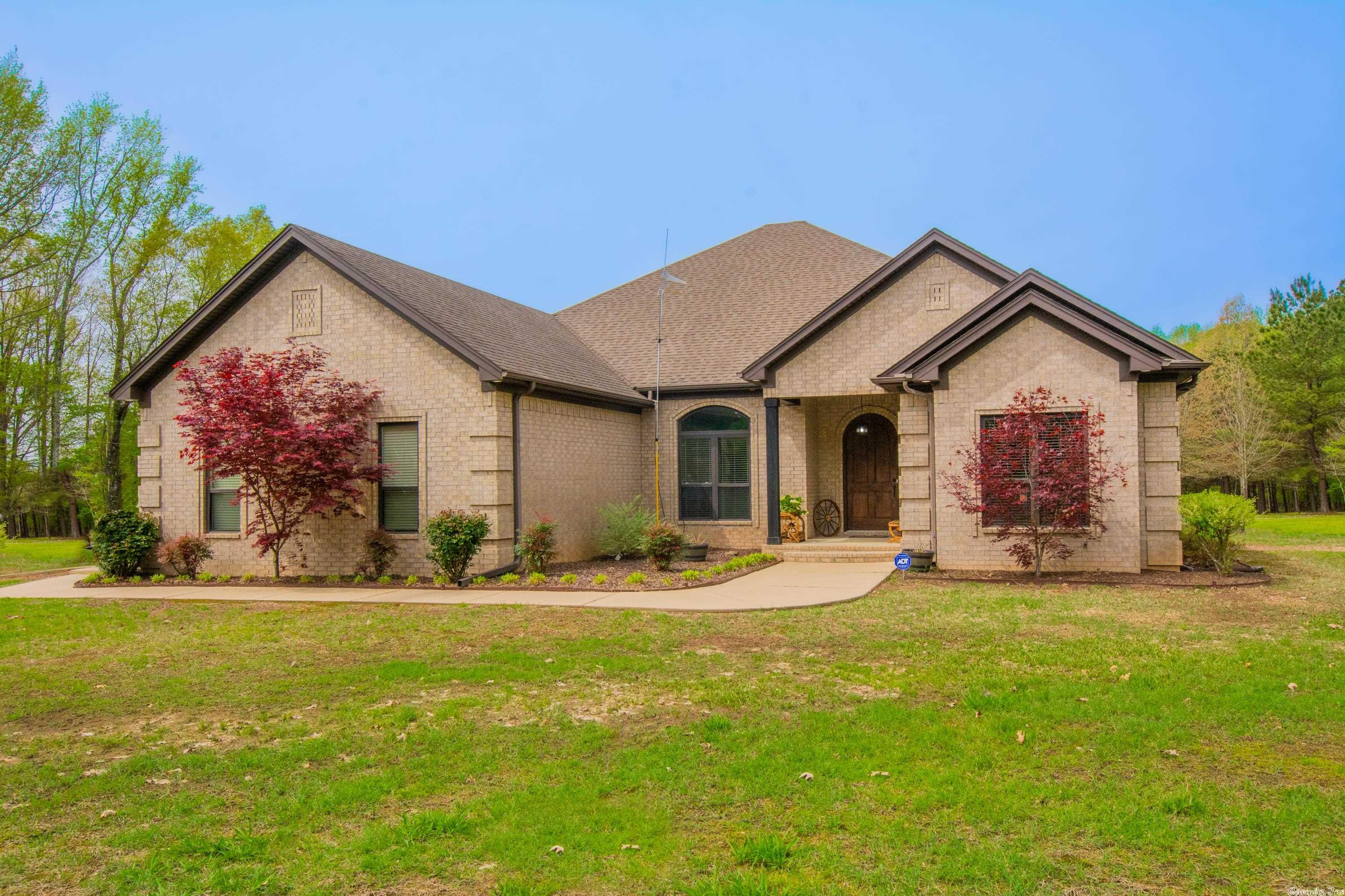 Well maintained 4 bedroom/3bath home on the south side of Cabot sitting on 3 acres with a partial fenced backyard for your pets and a covered patio to sit and watch the deer. Home features a beautiful kitchen with granite countertops, pot filler, under cabinet lighting, pull out spice racks and double oven. There is a safe room located in the master closet.