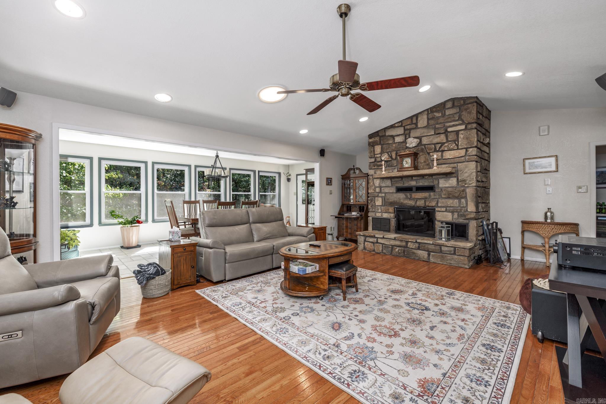 GALICIA - Residential