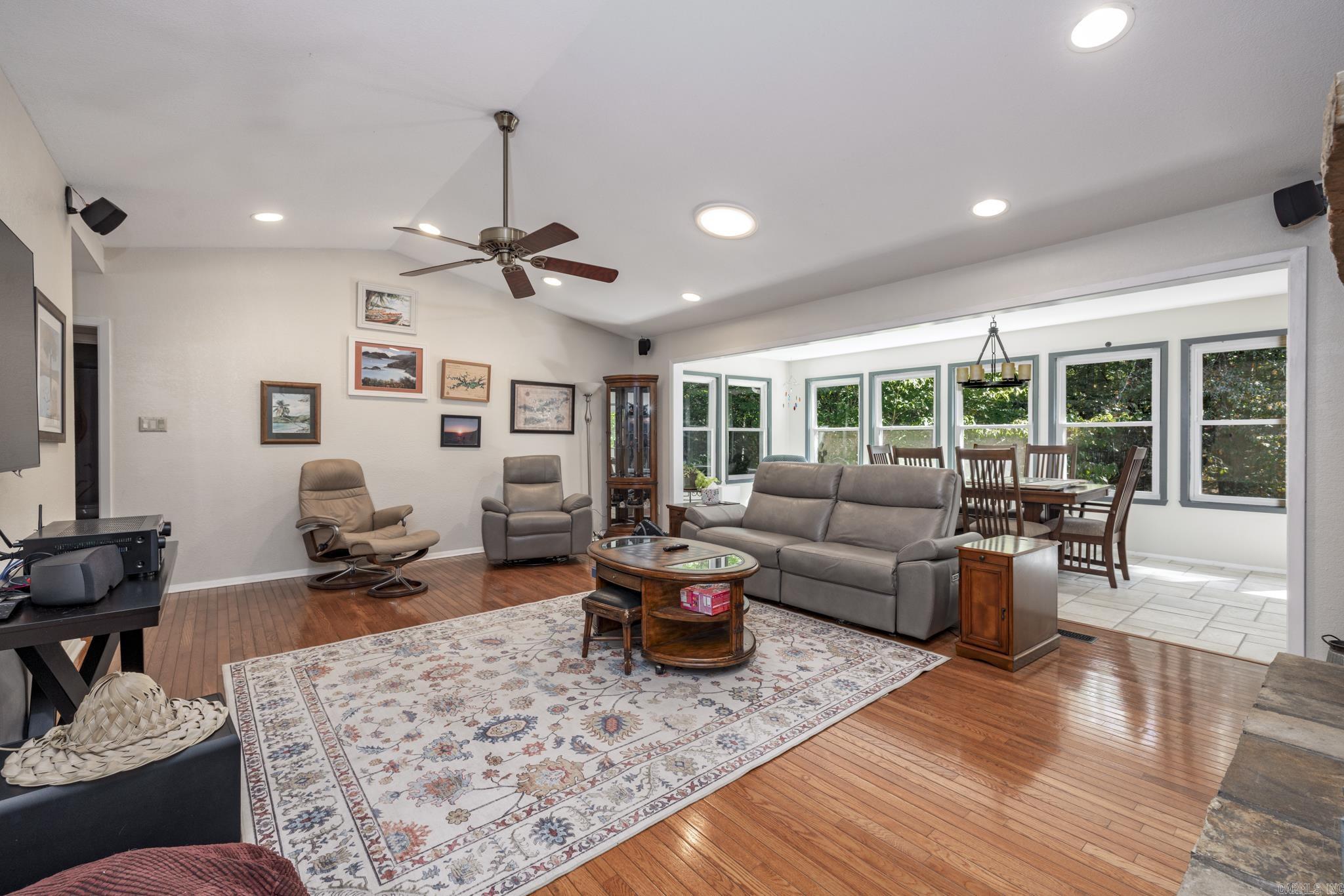 GALICIA - Residential