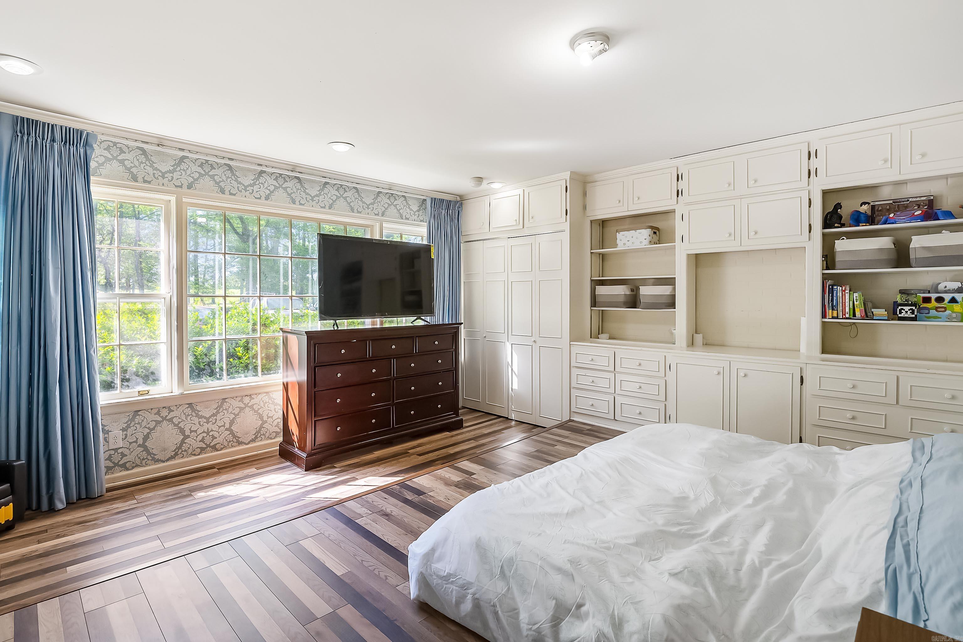 NEWPORT LAND & IMP CO - Residential