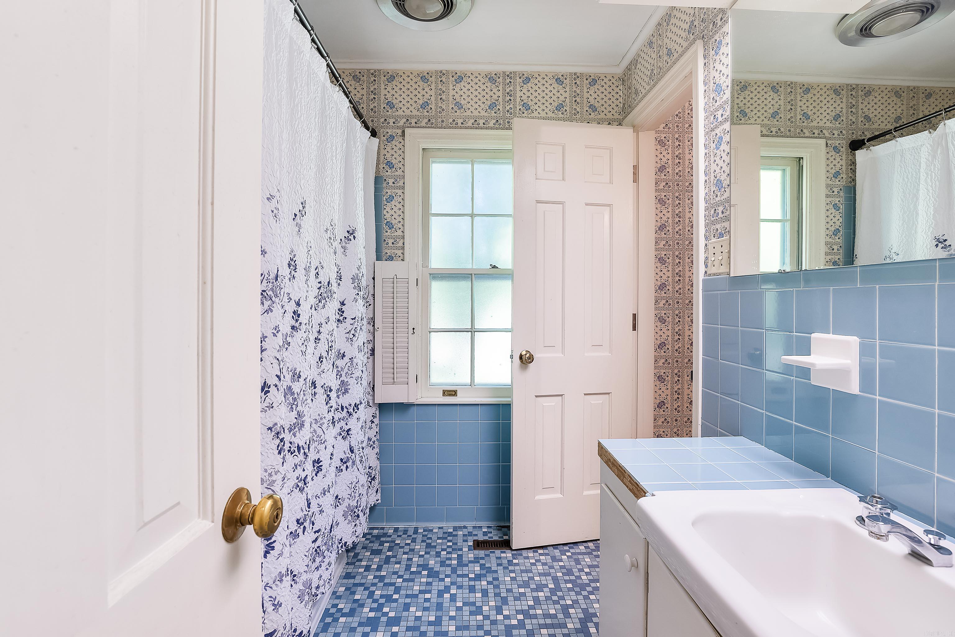 NEWPORT LAND & IMP CO - Residential