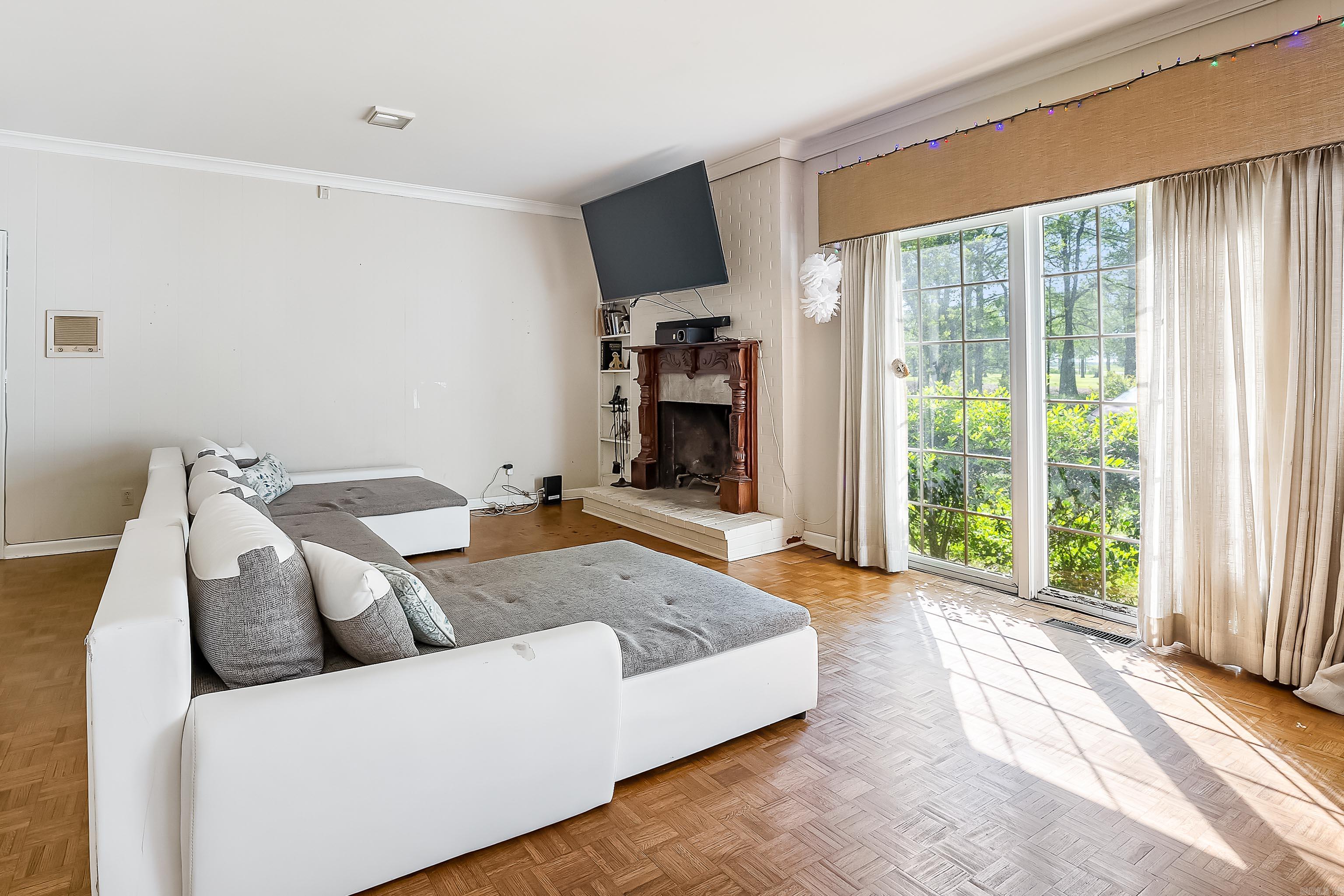 NEWPORT LAND & IMP CO - Residential