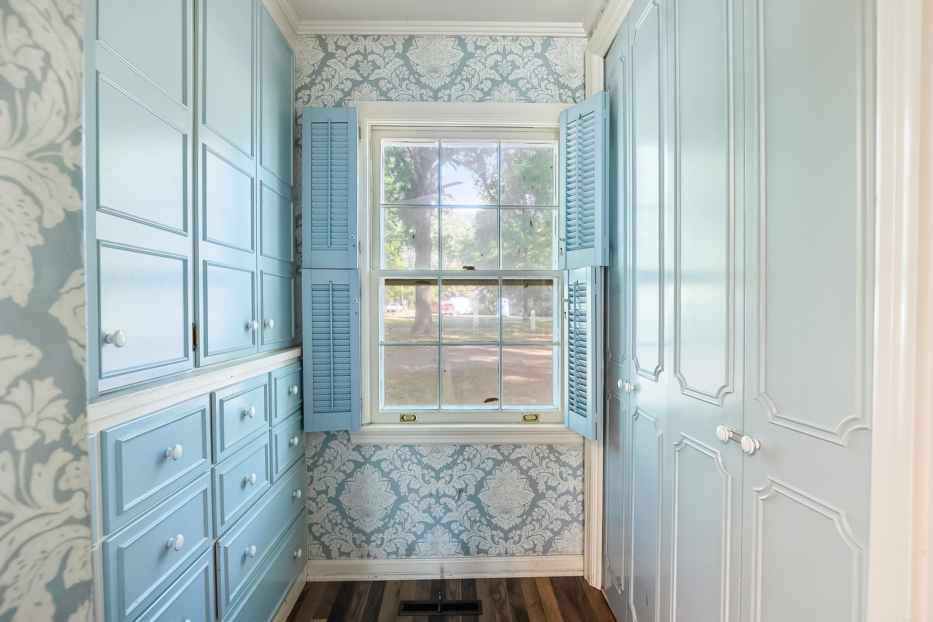 NEWPORT LAND & IMP CO - Residential