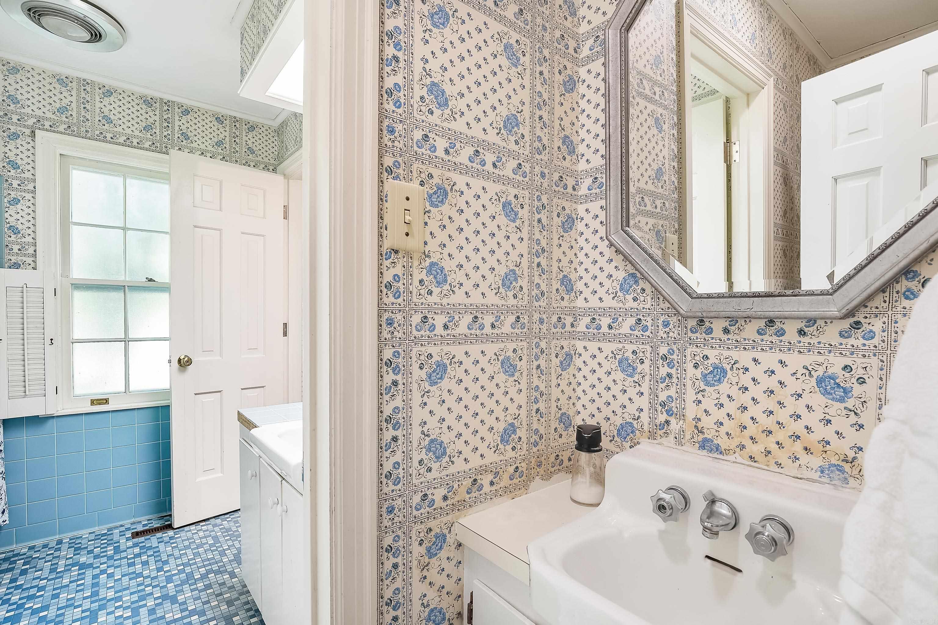 NEWPORT LAND & IMP CO - Residential