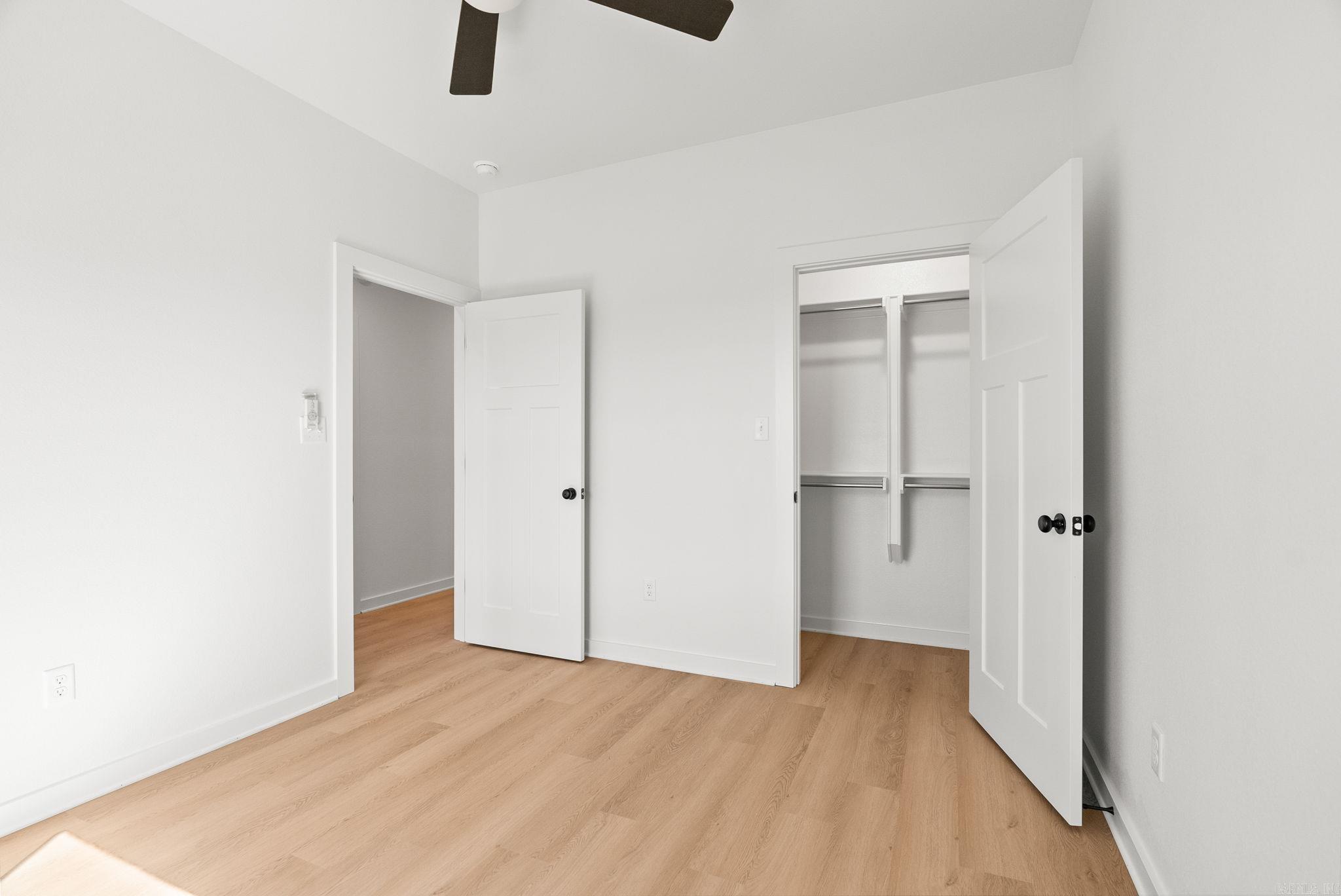 LEWIS CROSSING - Residential