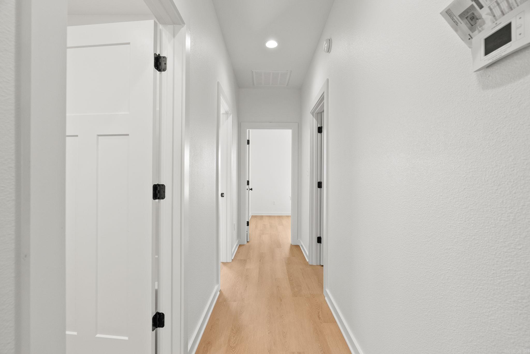 LEWIS CROSSING - Residential