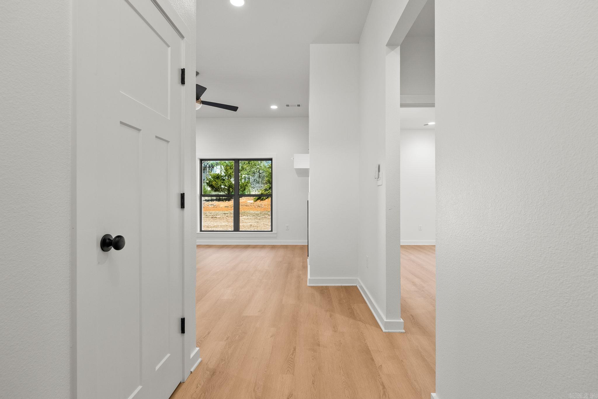 LEWIS CROSSING - Residential