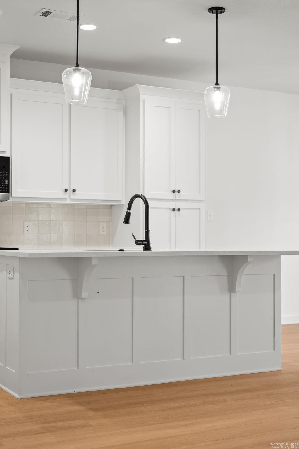 LEWIS CROSSING - Residential