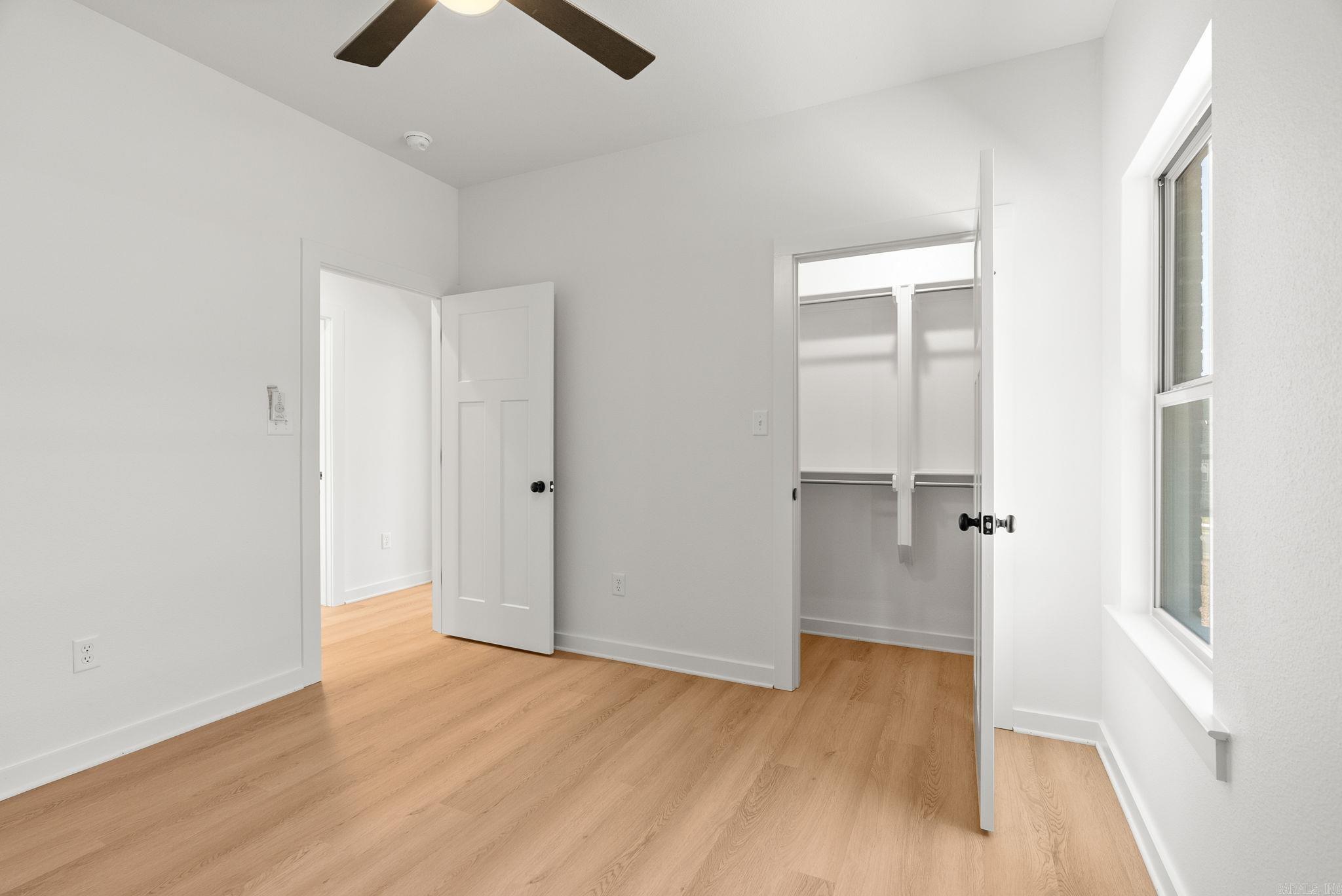 LEWIS CROSSING - Residential