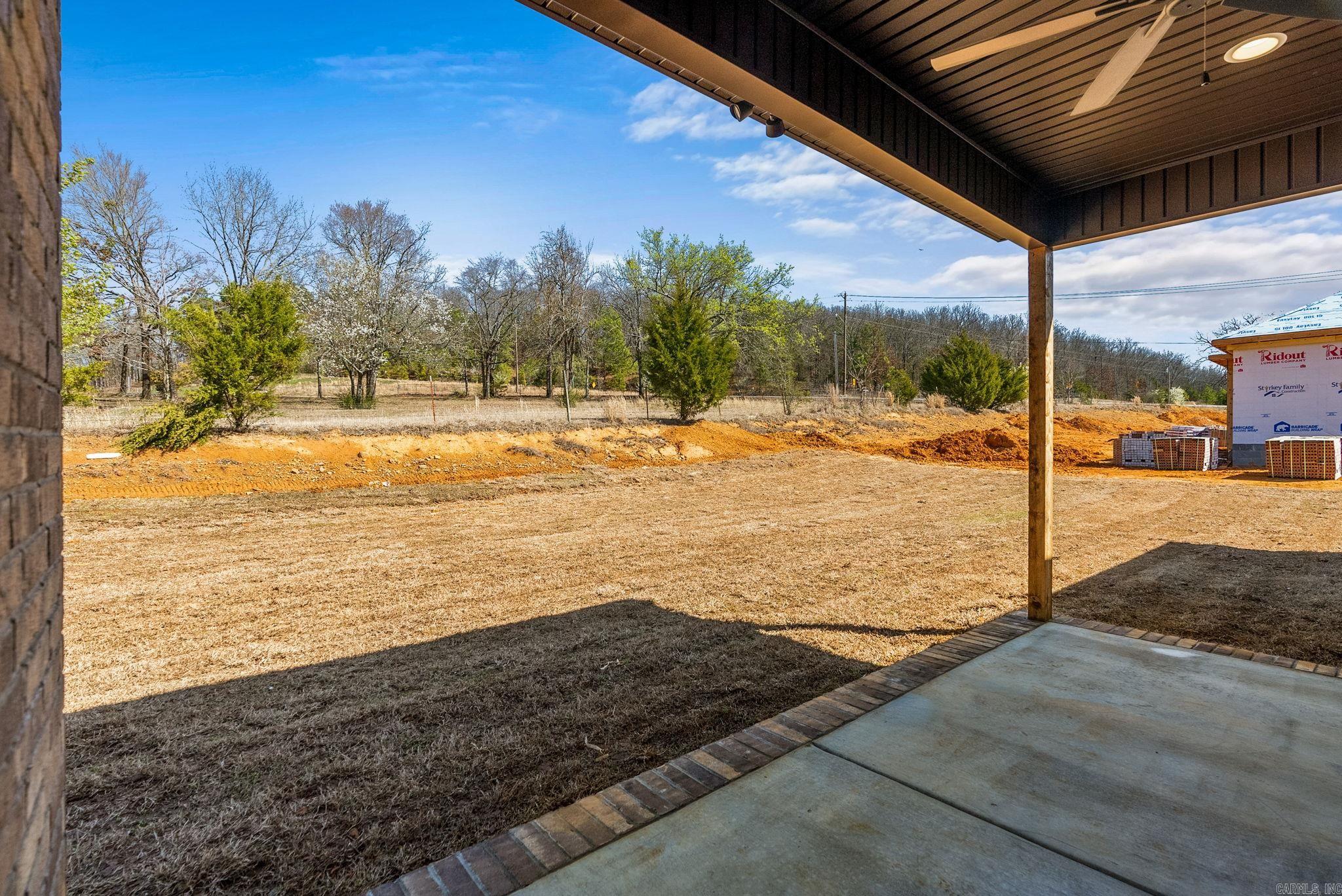 LEWIS CROSSING - Residential