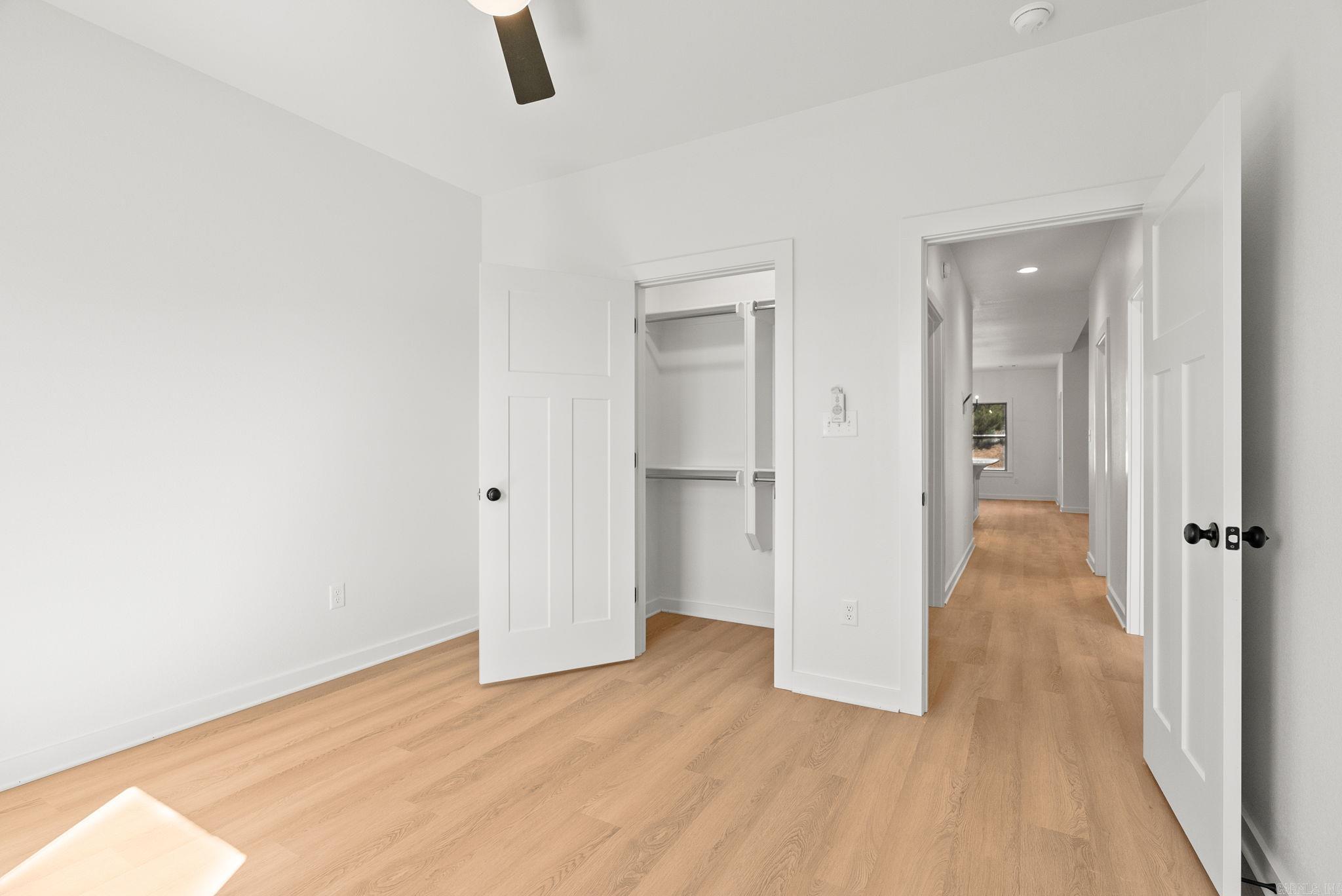 LEWIS CROSSING - Residential