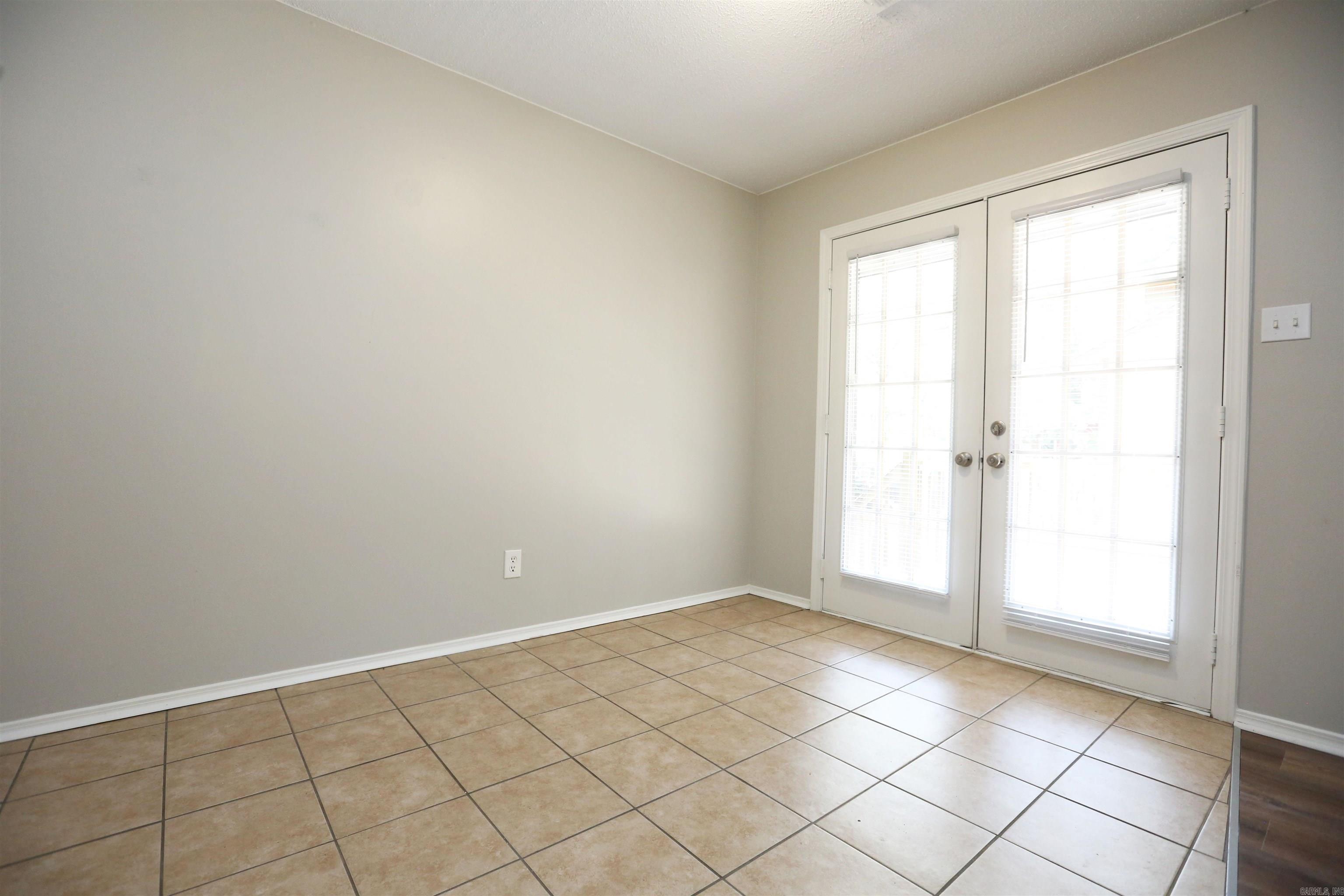 ROLLING OAKS - Residential