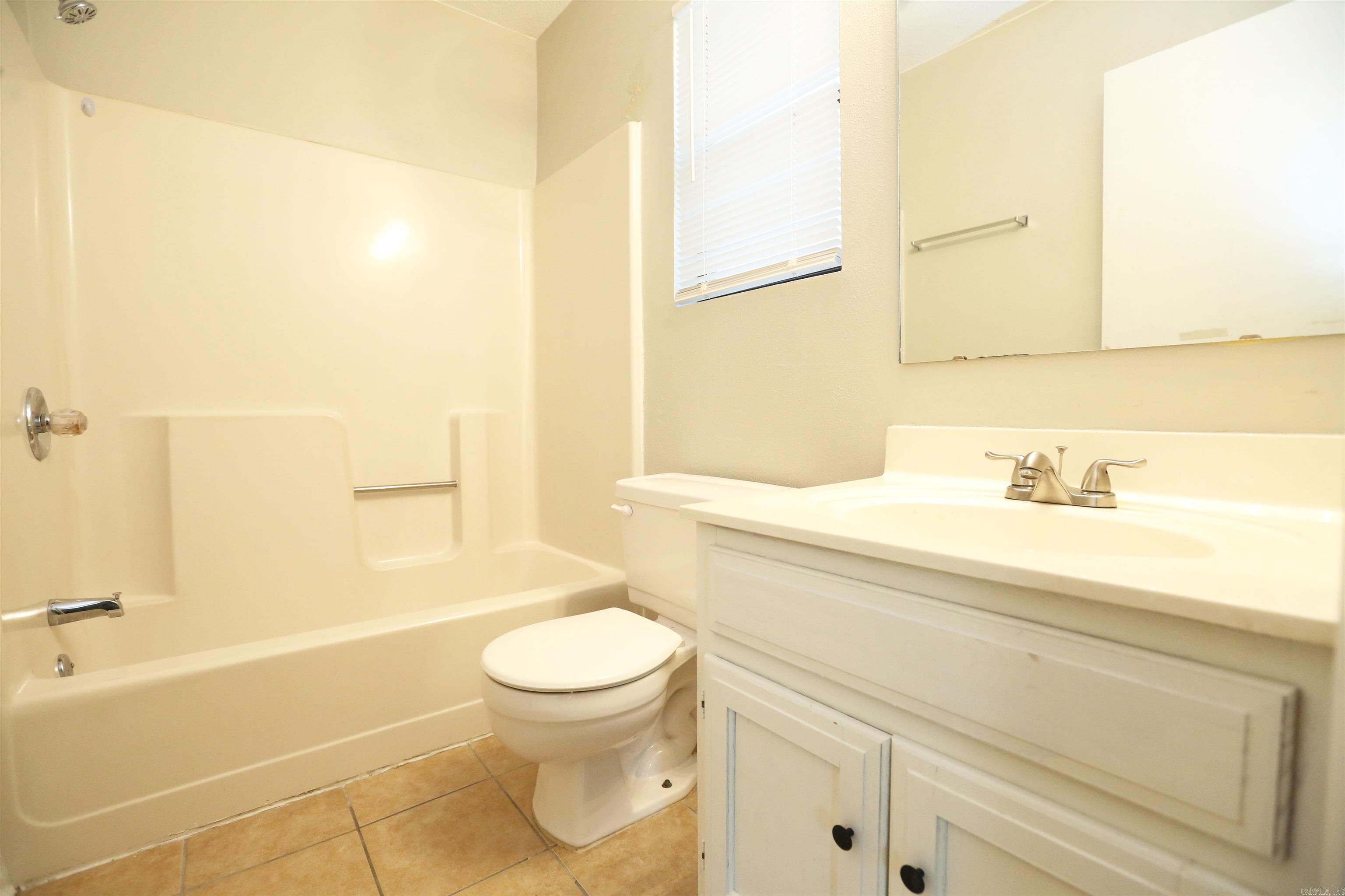 ROLLING OAKS - Residential