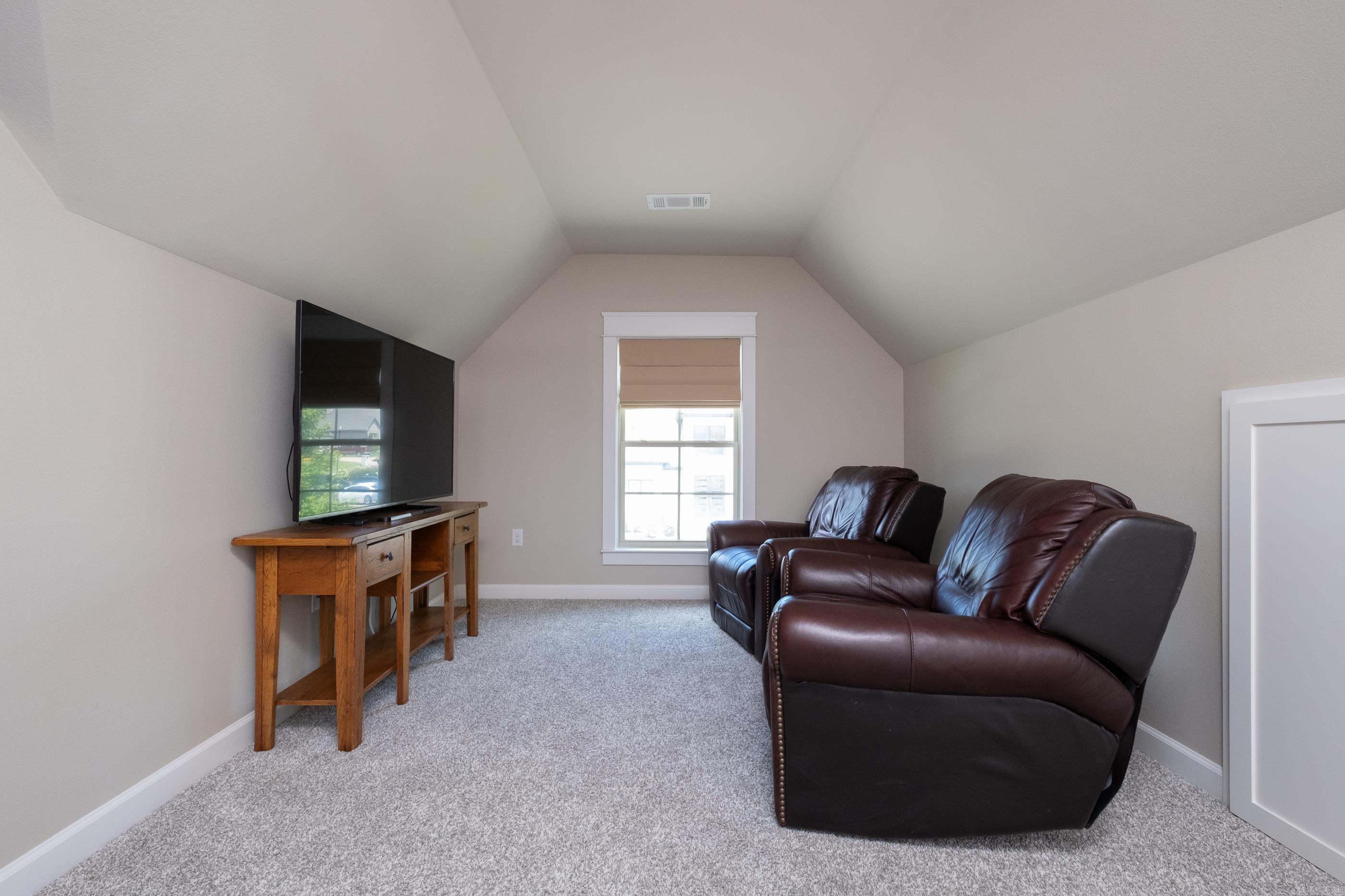 CHENAL VALLEY "MIRABEL COURT" - Residential