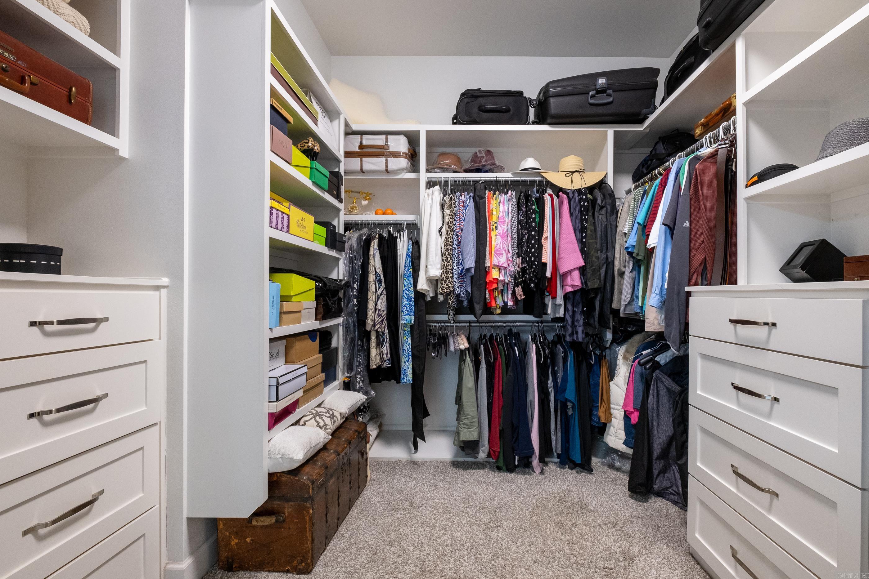 CHENAL VALLEY "MIRABEL COURT" - Residential