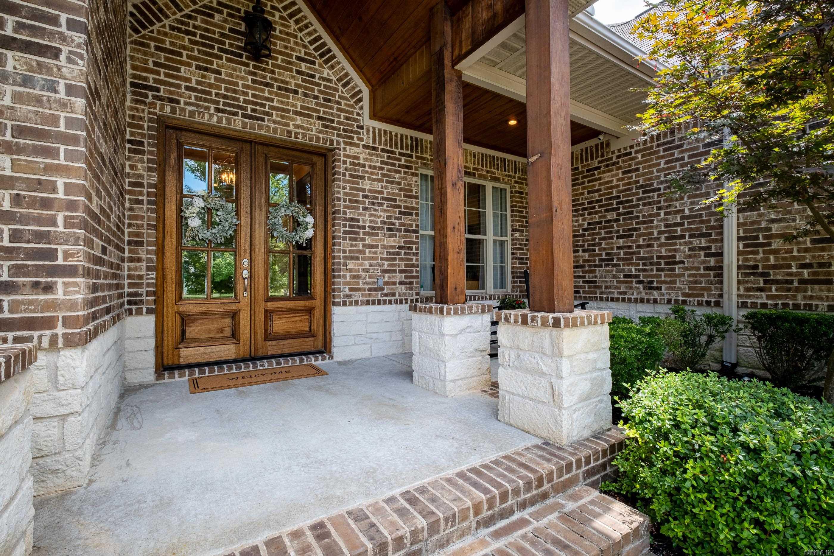 CHENAL VALLEY "MIRABEL COURT" - Residential