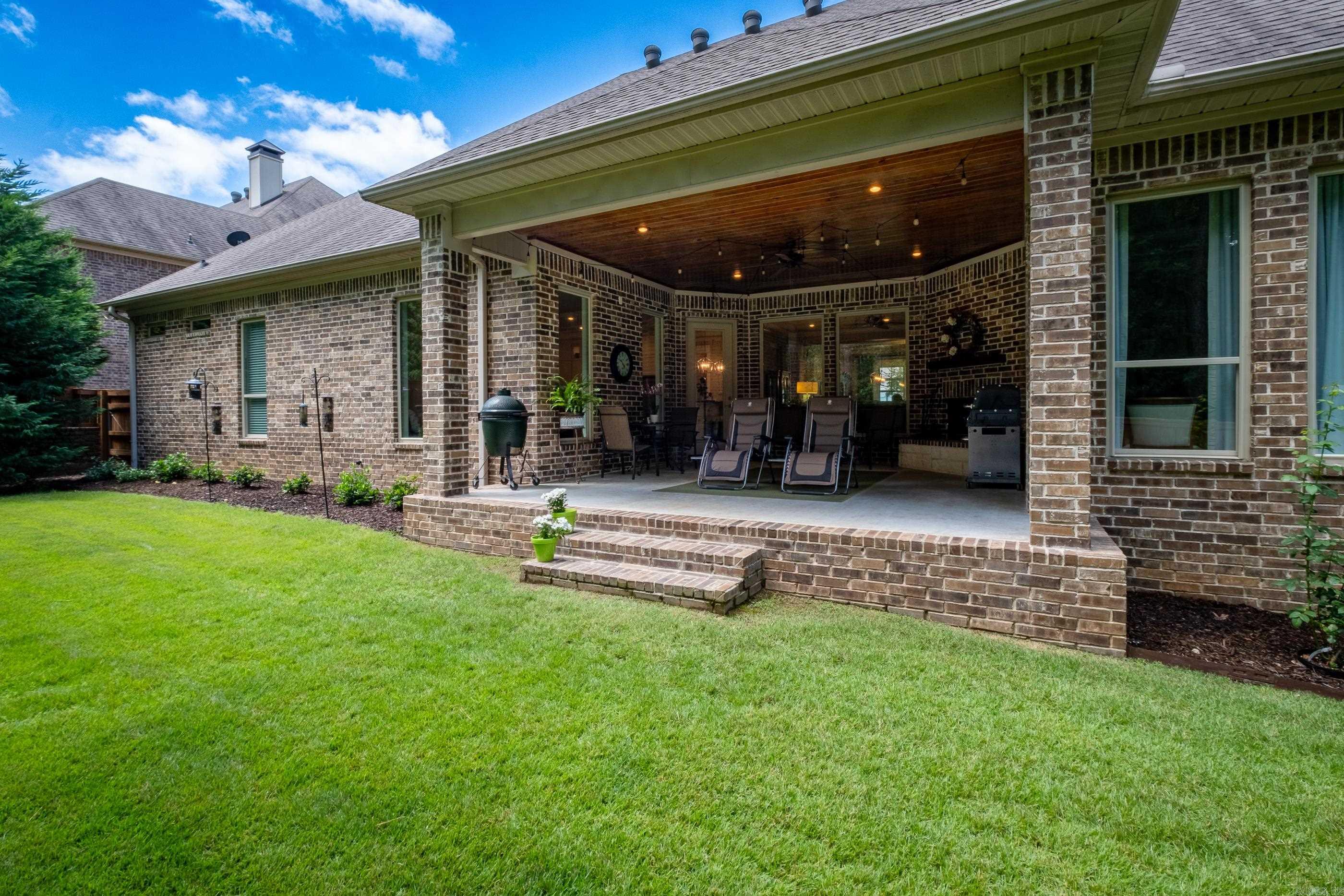 CHENAL VALLEY "MIRABEL COURT" - Residential